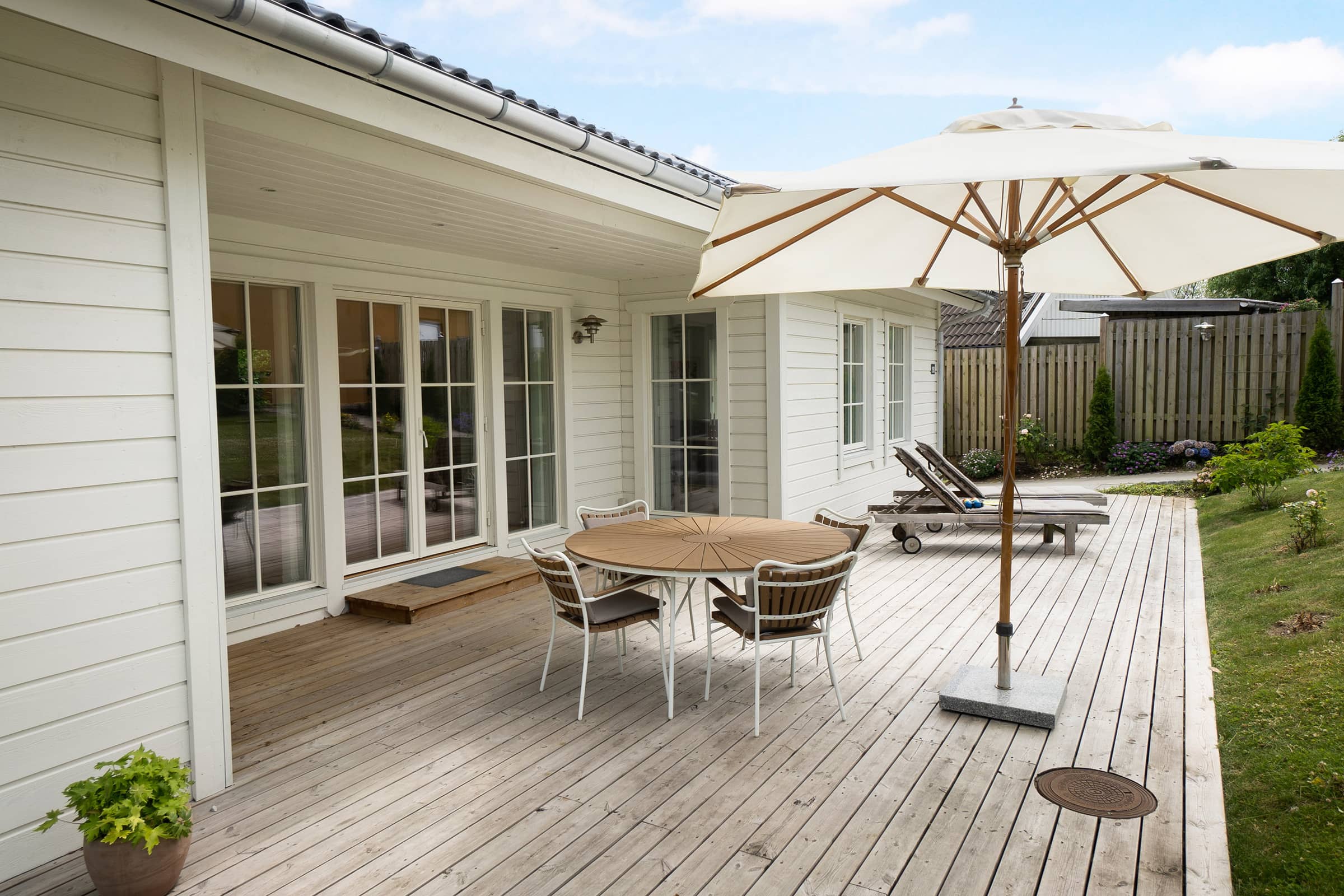 Nyt og hyggeligt hus ved strand og skov billede 3