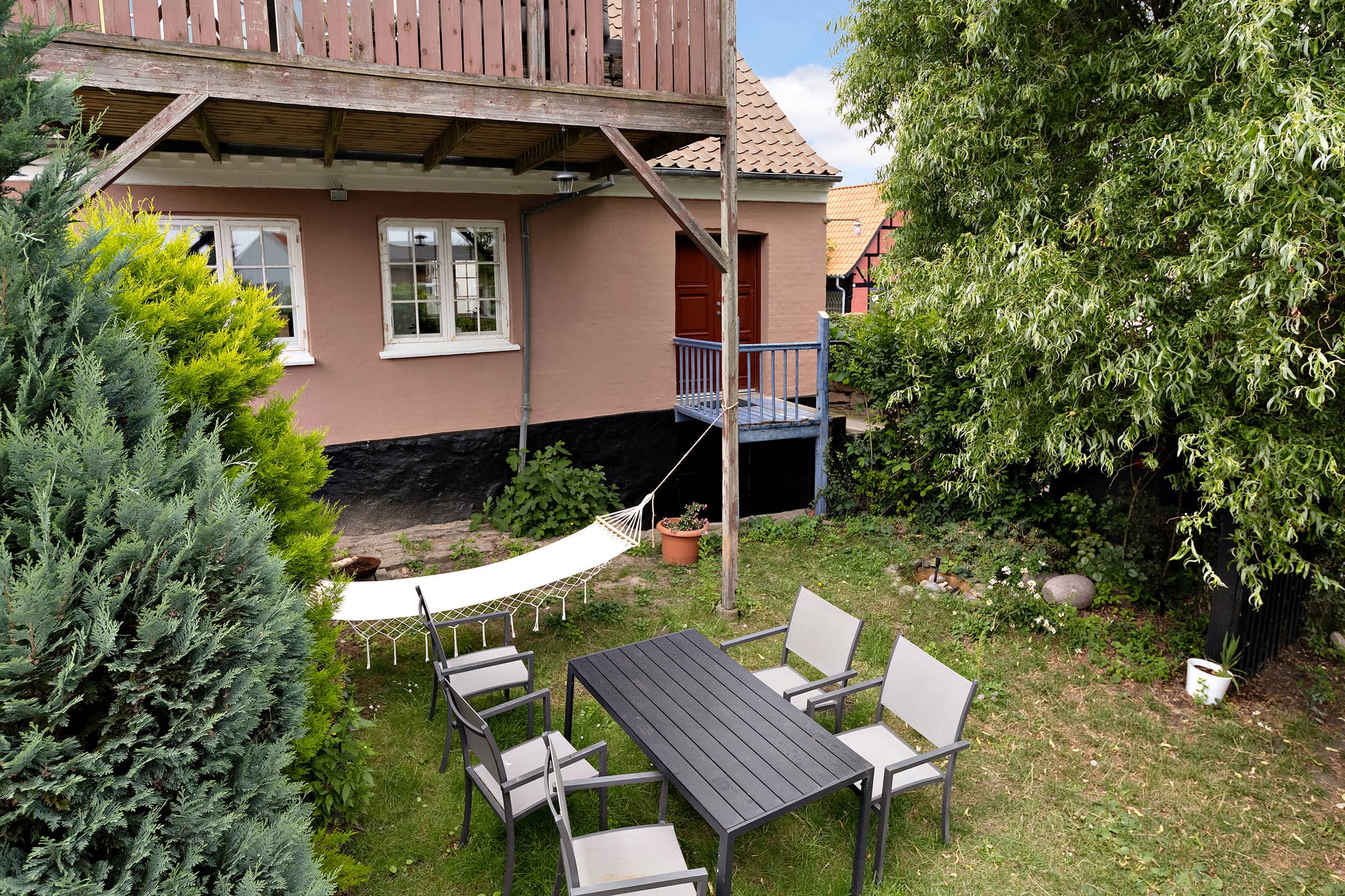 Hyggeligt, unikt hus nær havnen i Gudhjem billede 2
