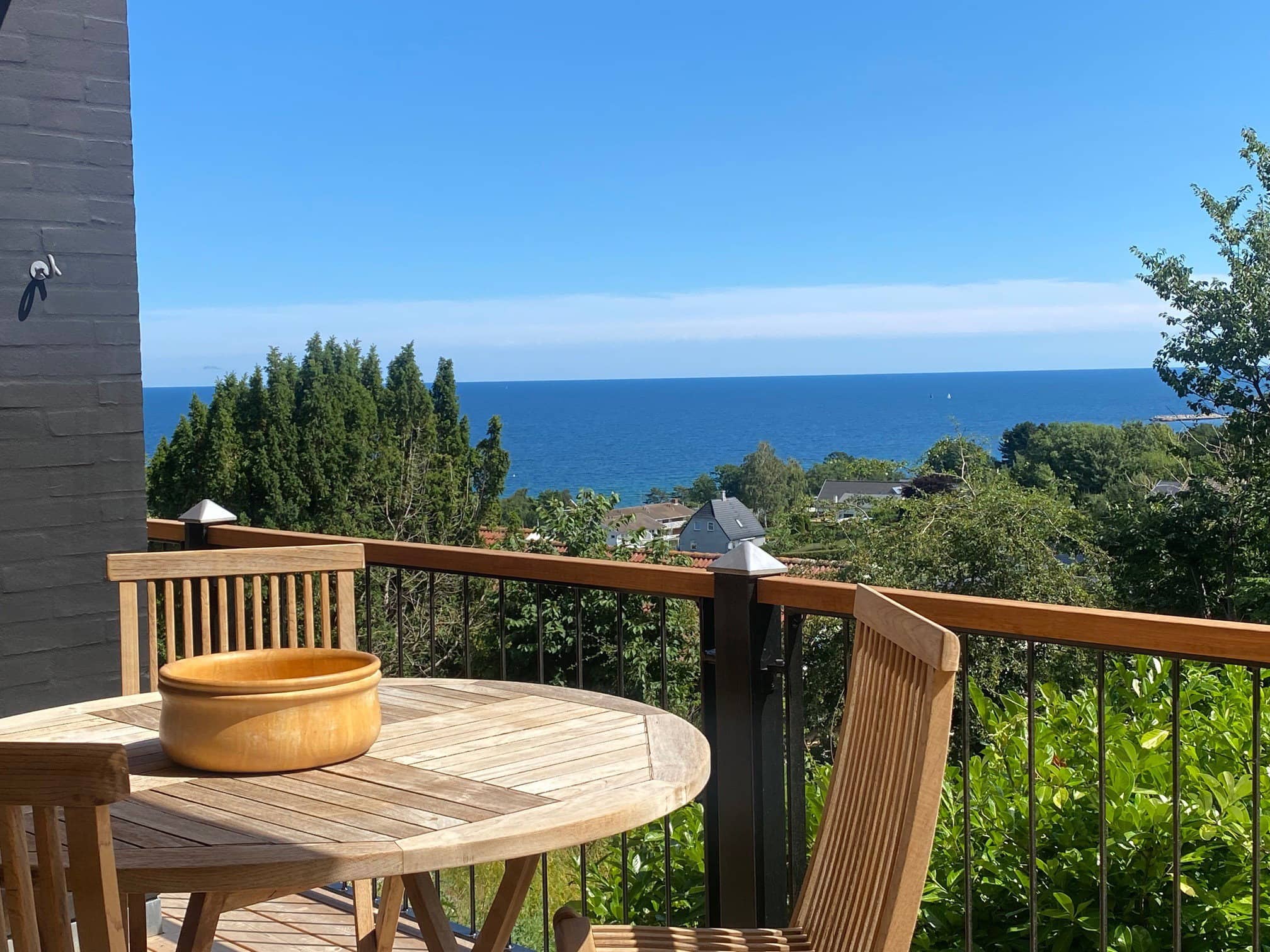 Moderne sommerhus med enestående havudsigt billede 5