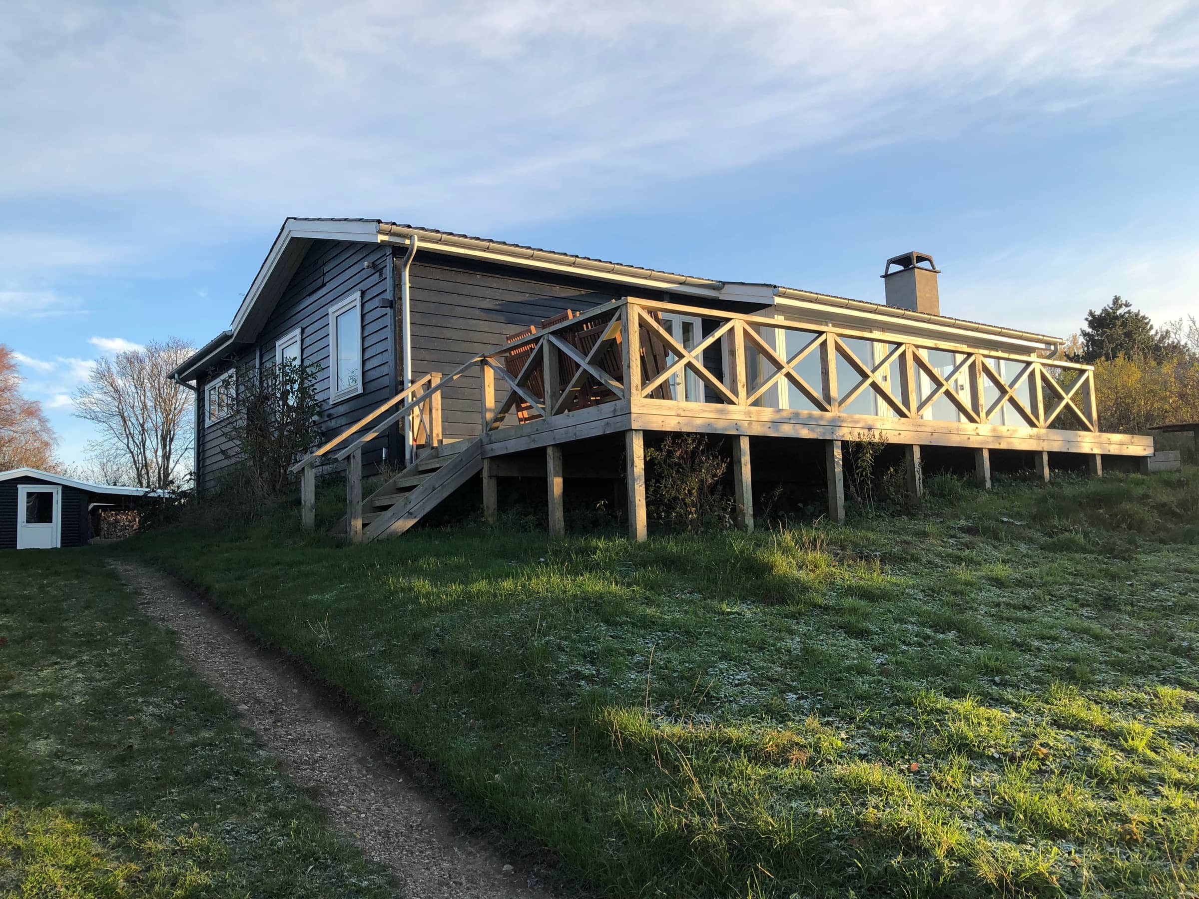 Lækkert sommerhus med havudsigt billede 2