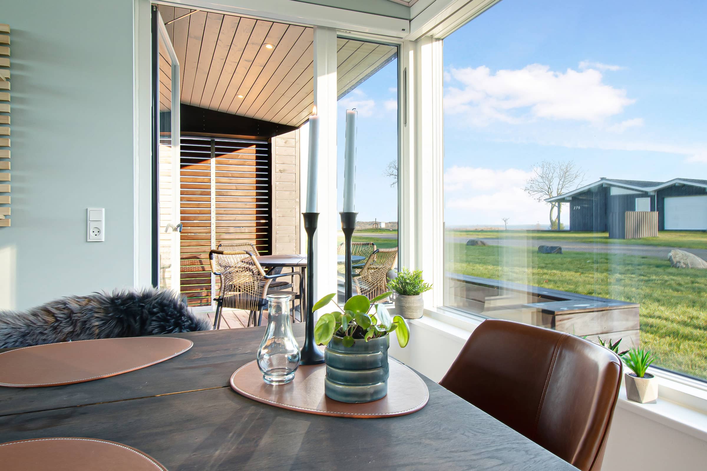 Nyt topmoderne sommerhus ved vandet billede 2