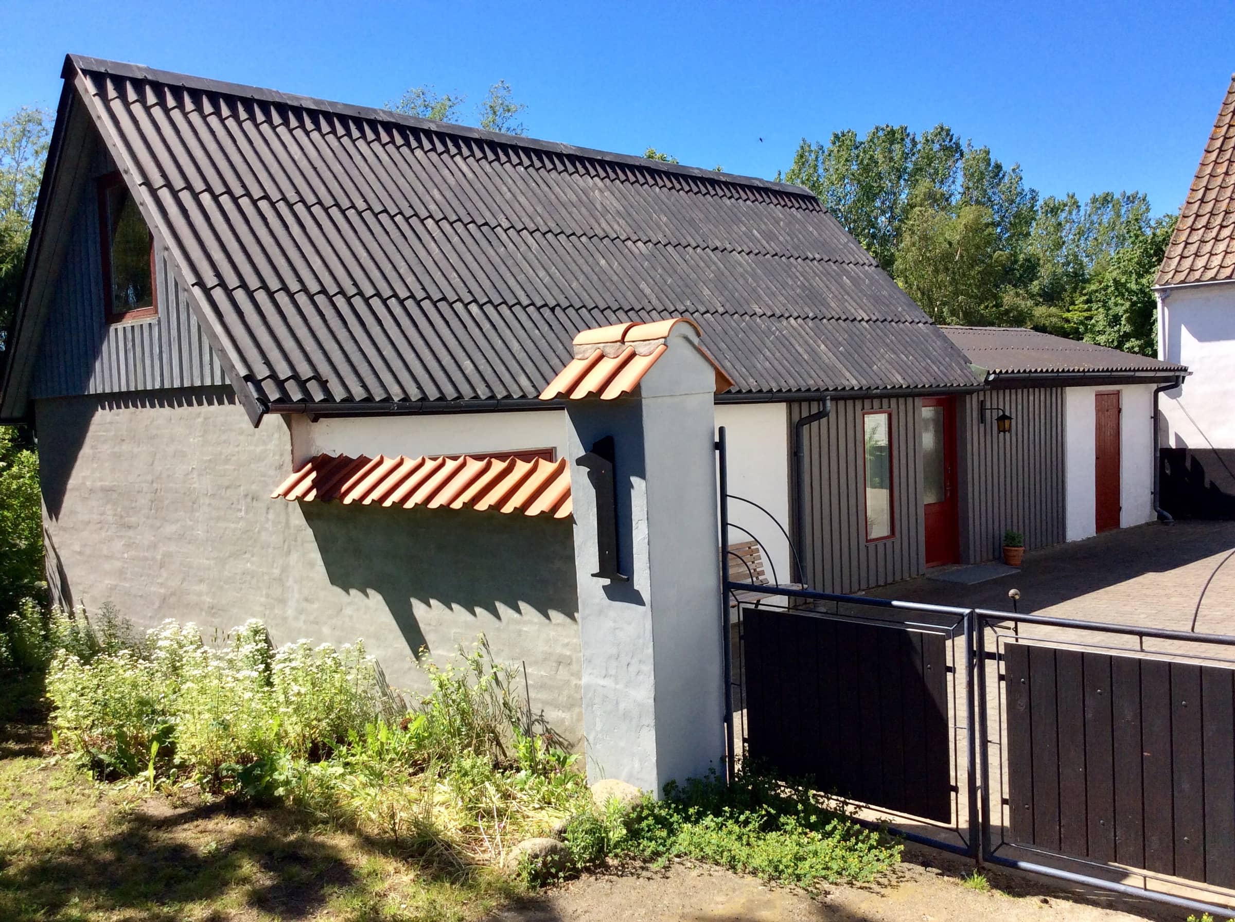 Idyllisk sommerhus på eventyrlige Bornholm billede 2