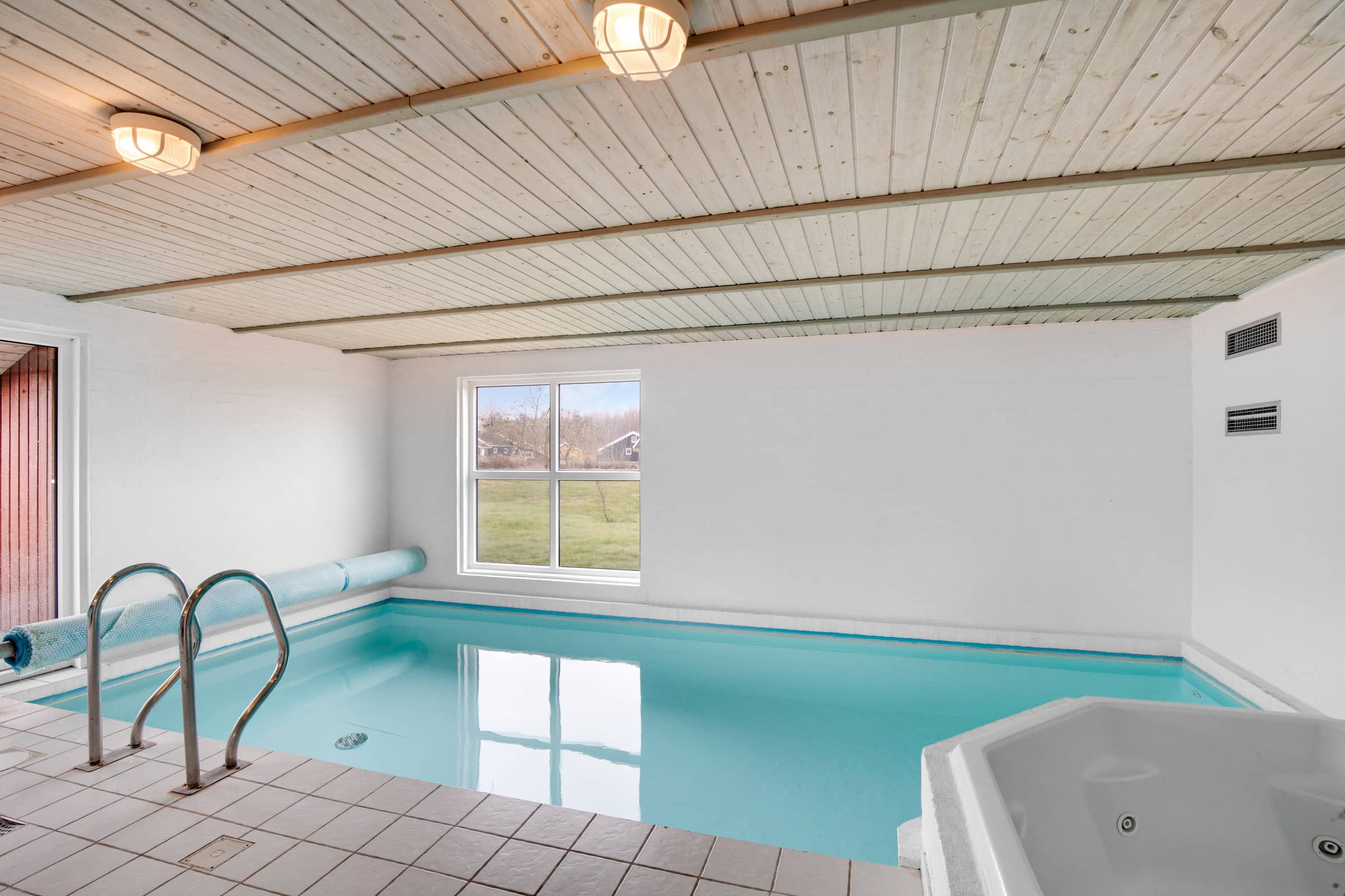 Indbydende poolhus  billede 4