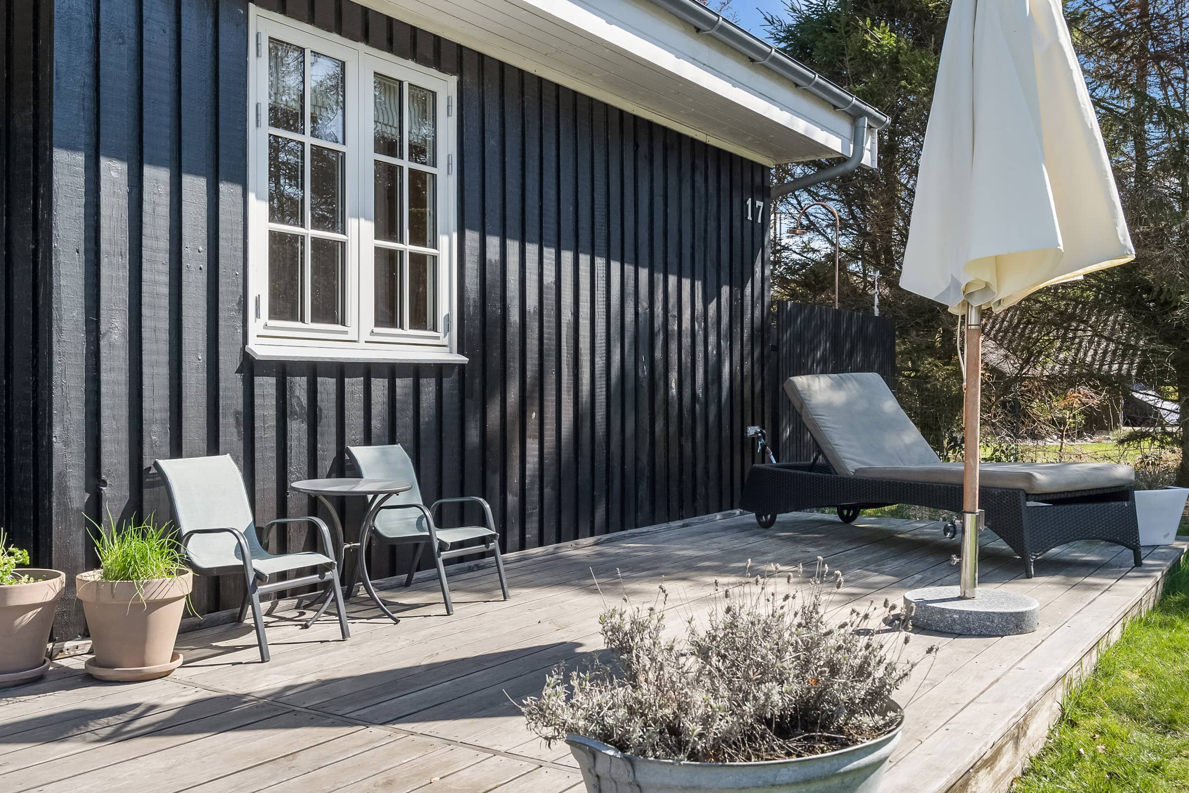 Autentisk sommerhus med sauna tæt på strand billede 3
