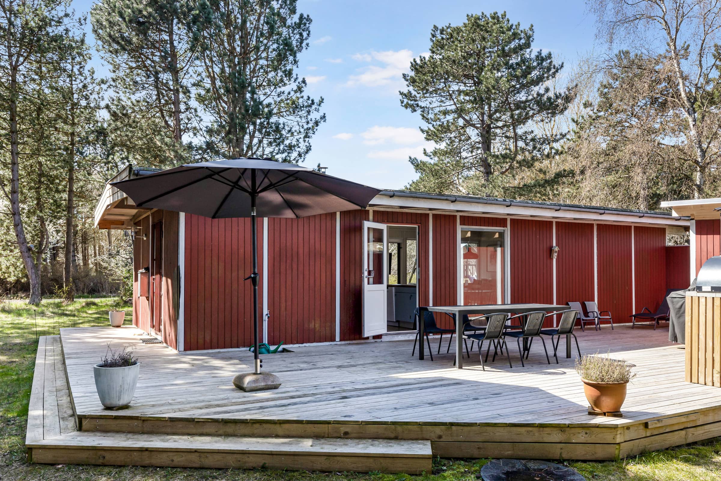 Familievenligt sommerhus tæt på vandet billede 4