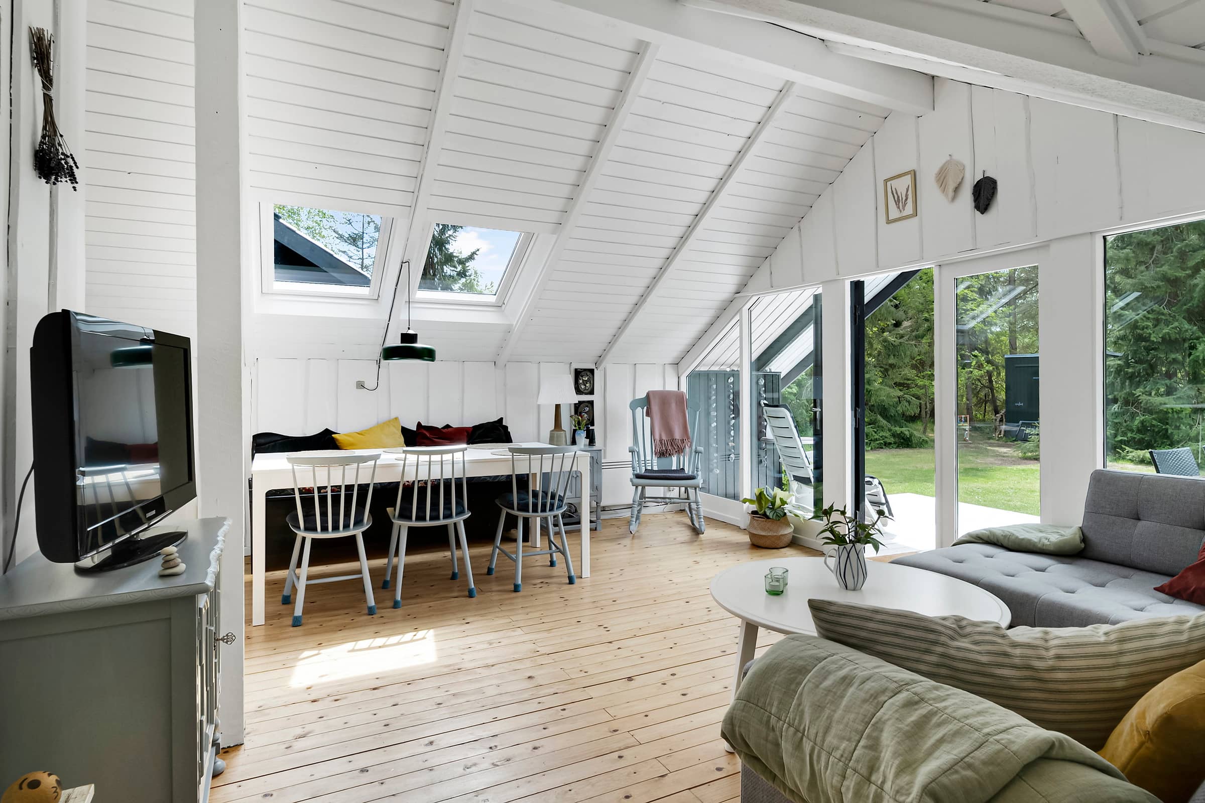 Charmerende sommerhus i Marielyst lyst tæt på strand & skov billede 5