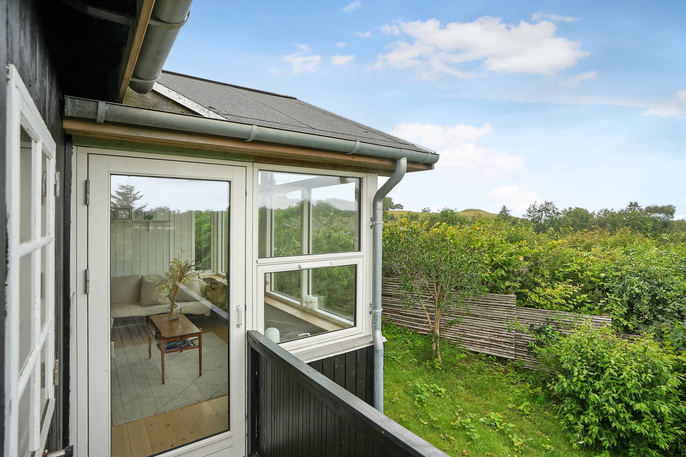 Kystnært sommerhus i Rågeleje  med havkig billede 3