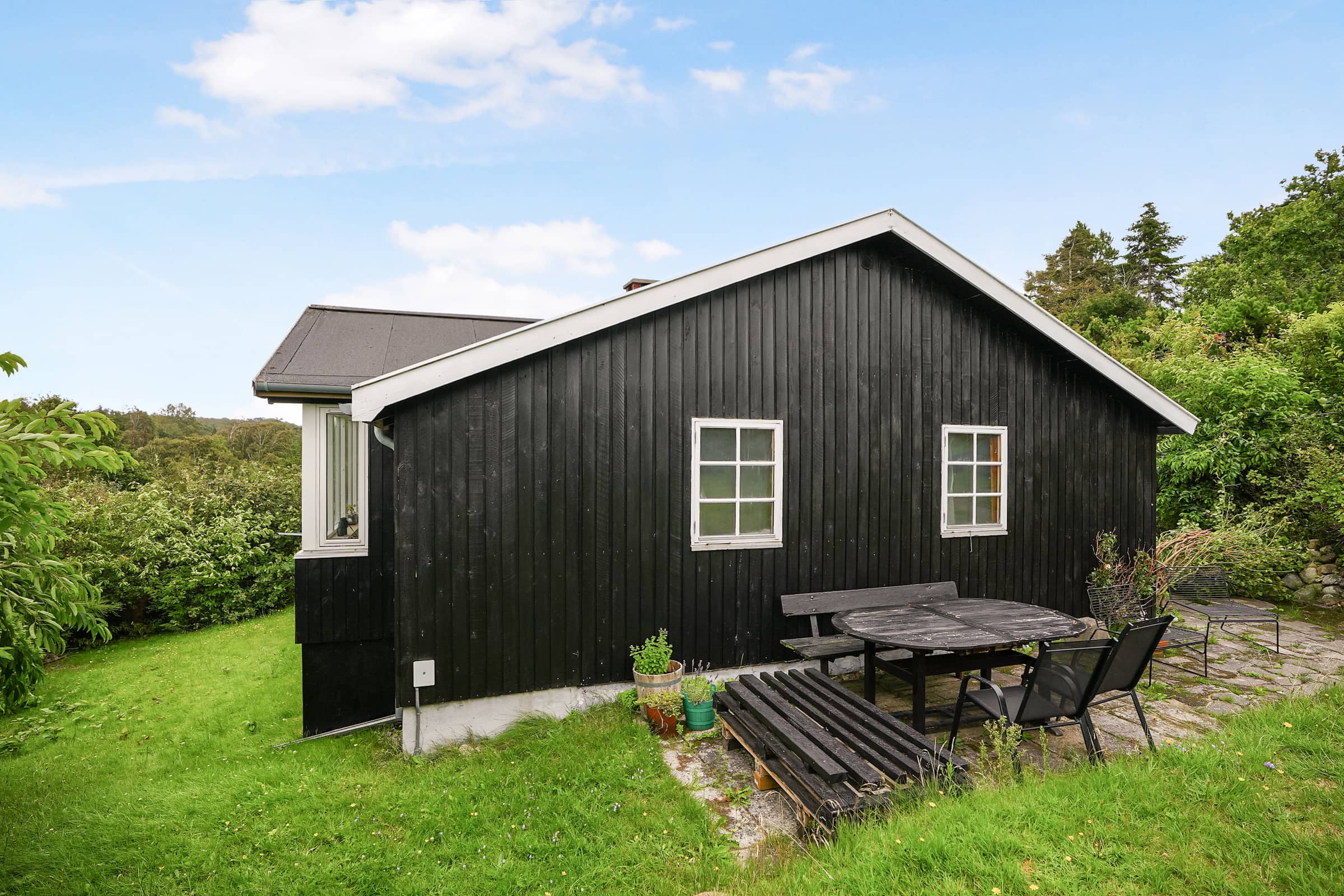 Kystnært sommerhus i Rågeleje  med havkig billede 2