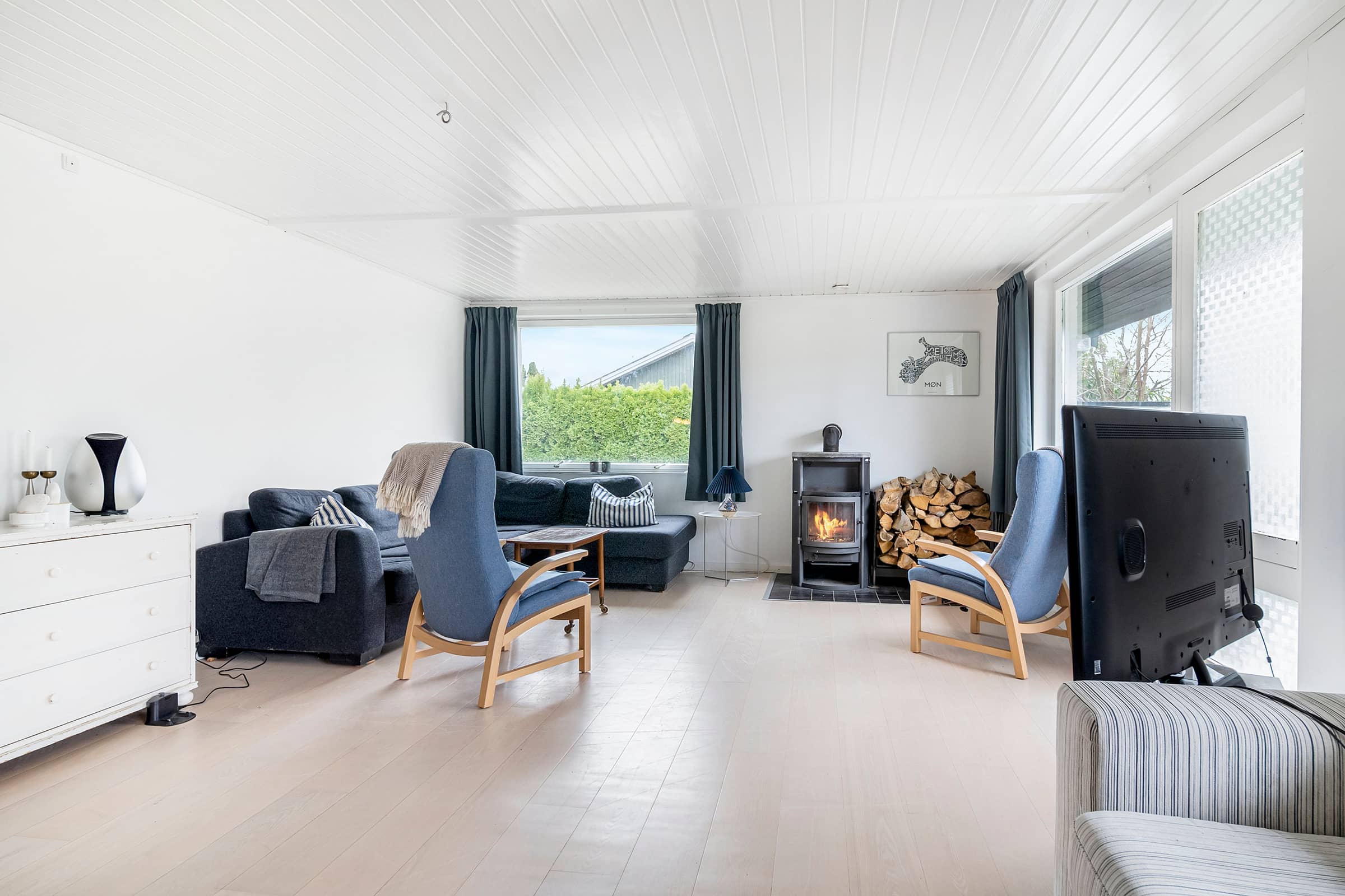 Sommerhus nær vand, skov og Møns Klint billede 3