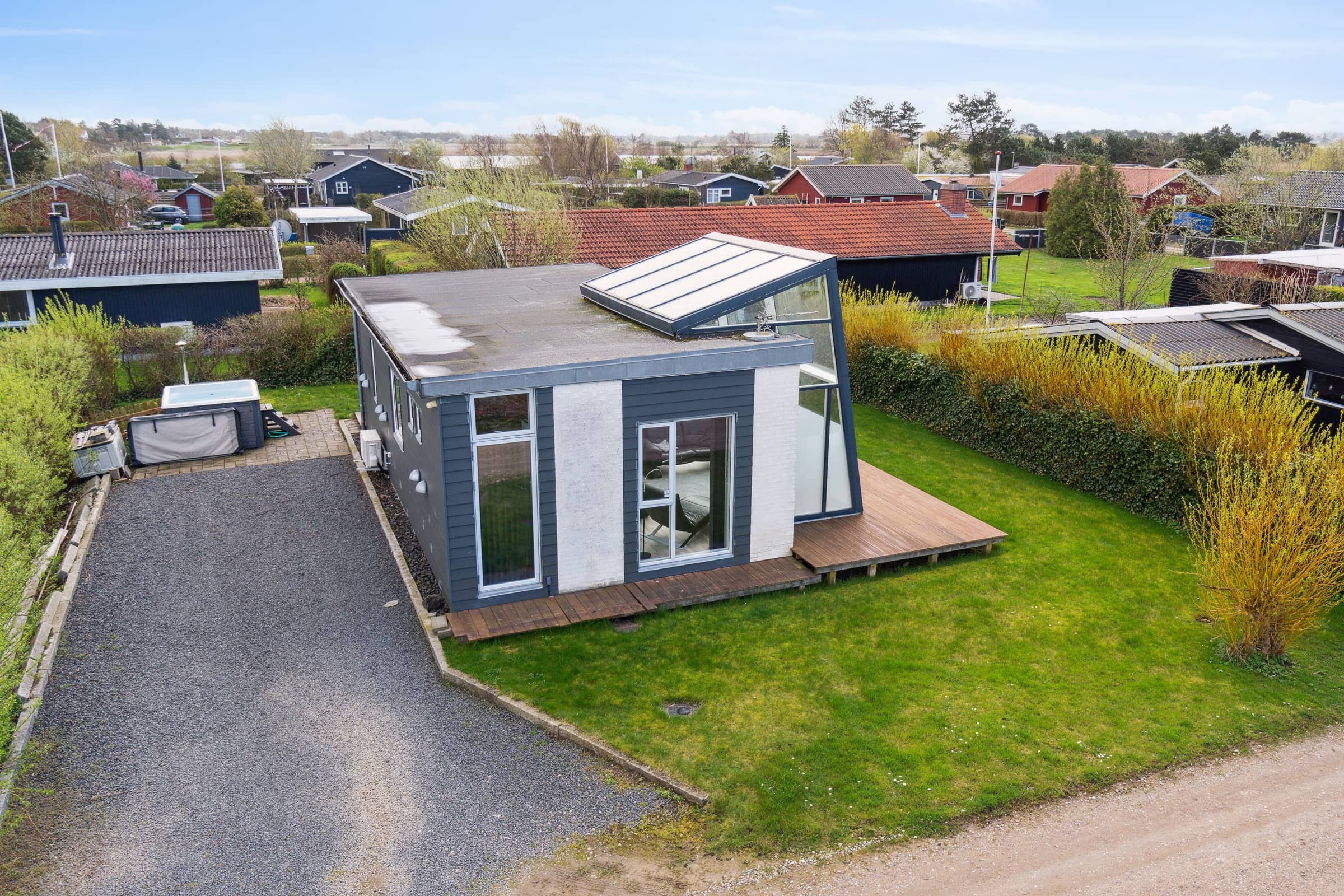 Moderne sommerhus med fantastisk lysindfald billede 3