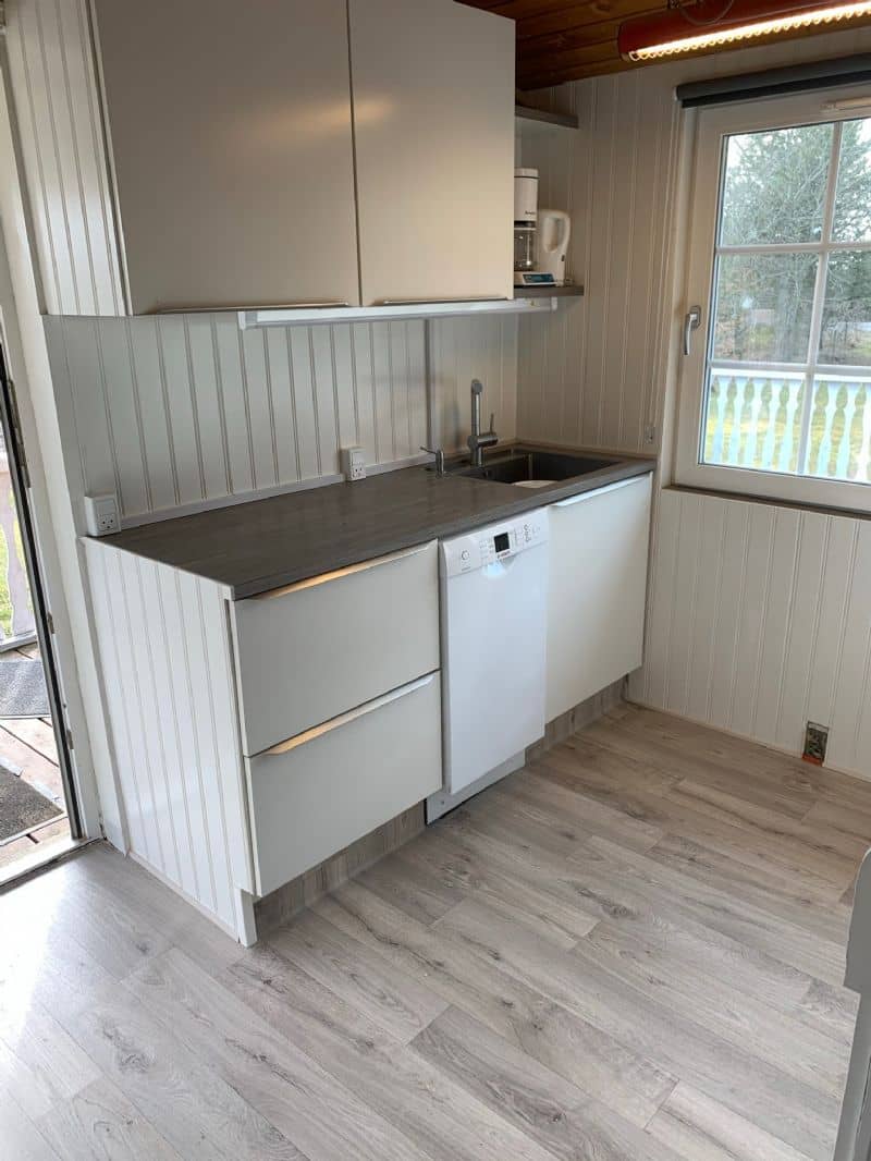 Skønt sommerhus med shelter og vandudsigt billede 4