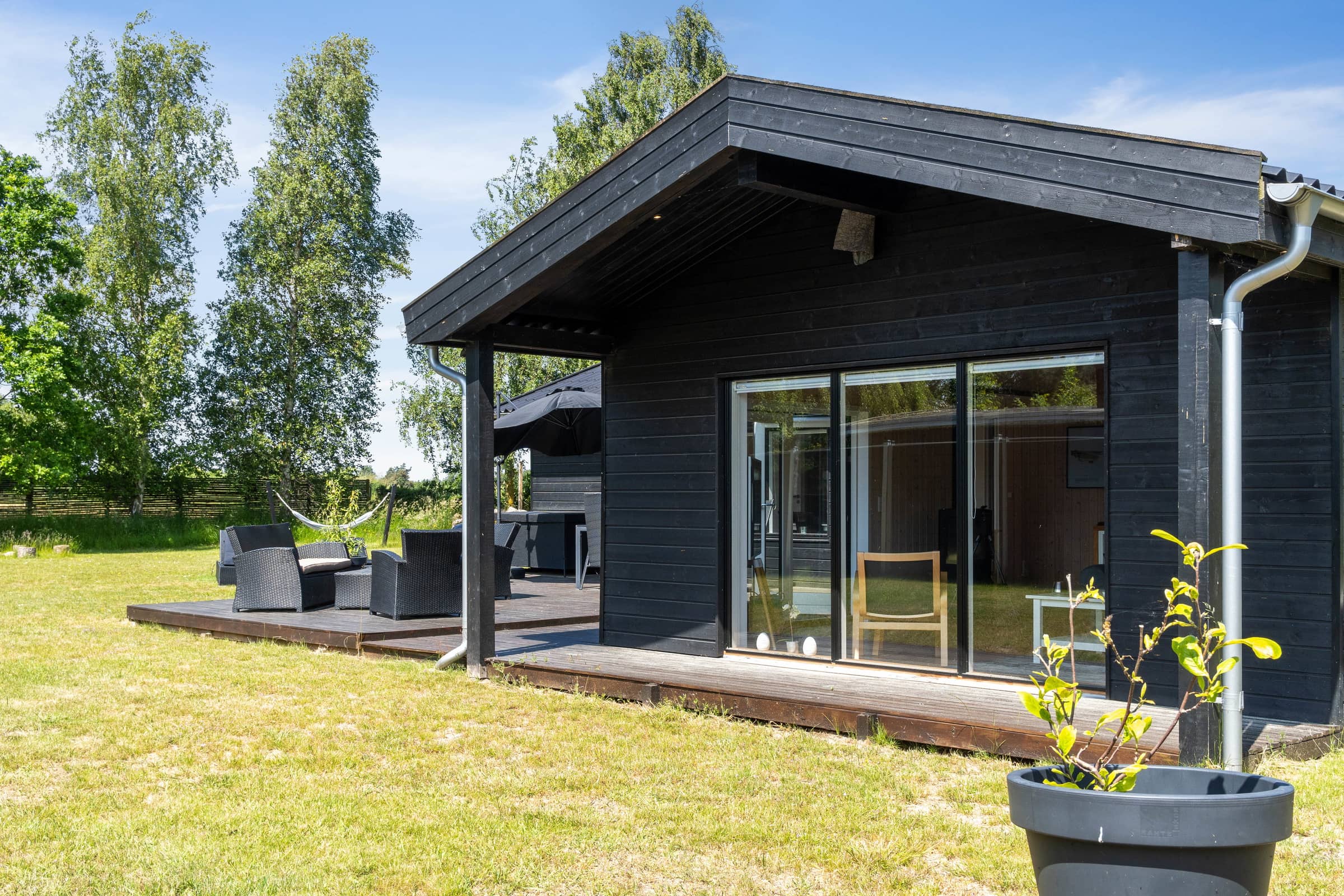 Lækkert lyst sommerhus i Marielyst billede 3