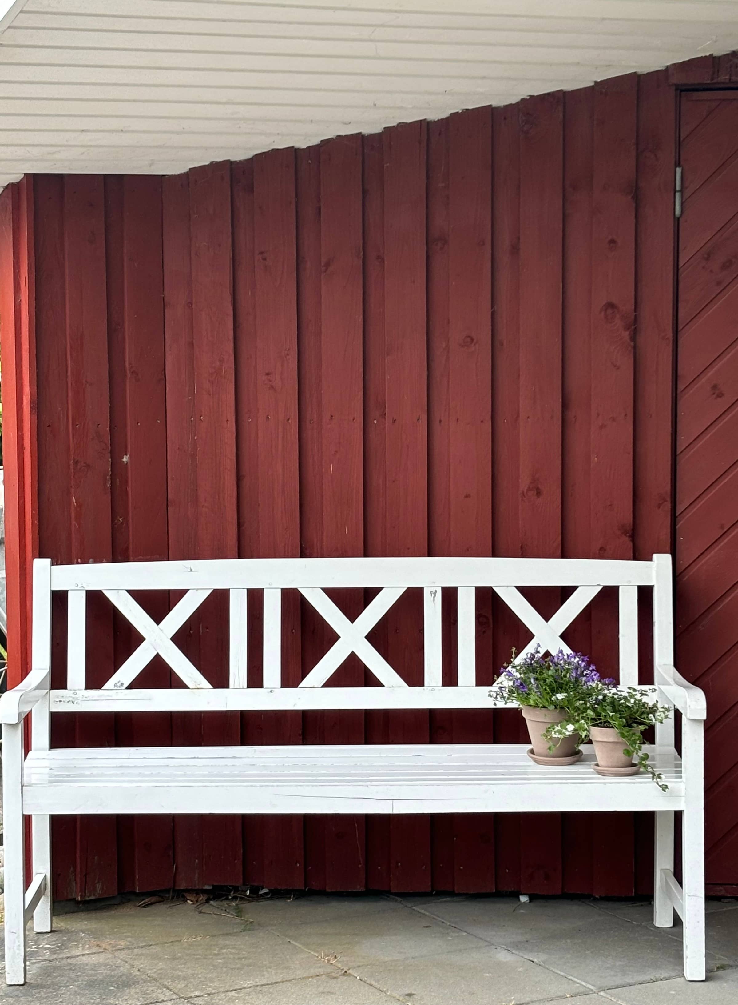 Hyggeligt sommerhus med vildmarksbad nær strand billede 3
