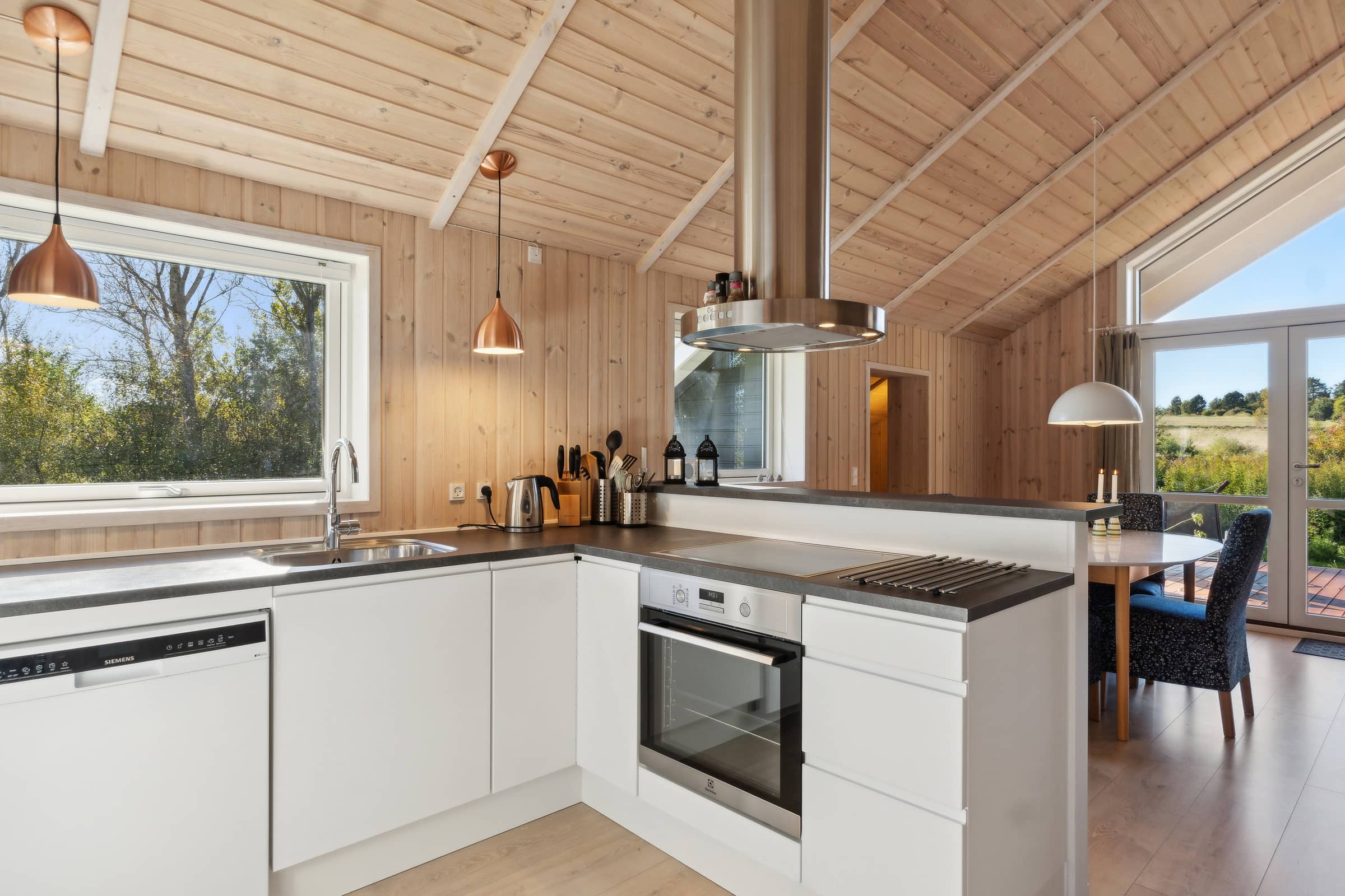 Hyggeligt sommerhus med gåafstand til stranden billede 4