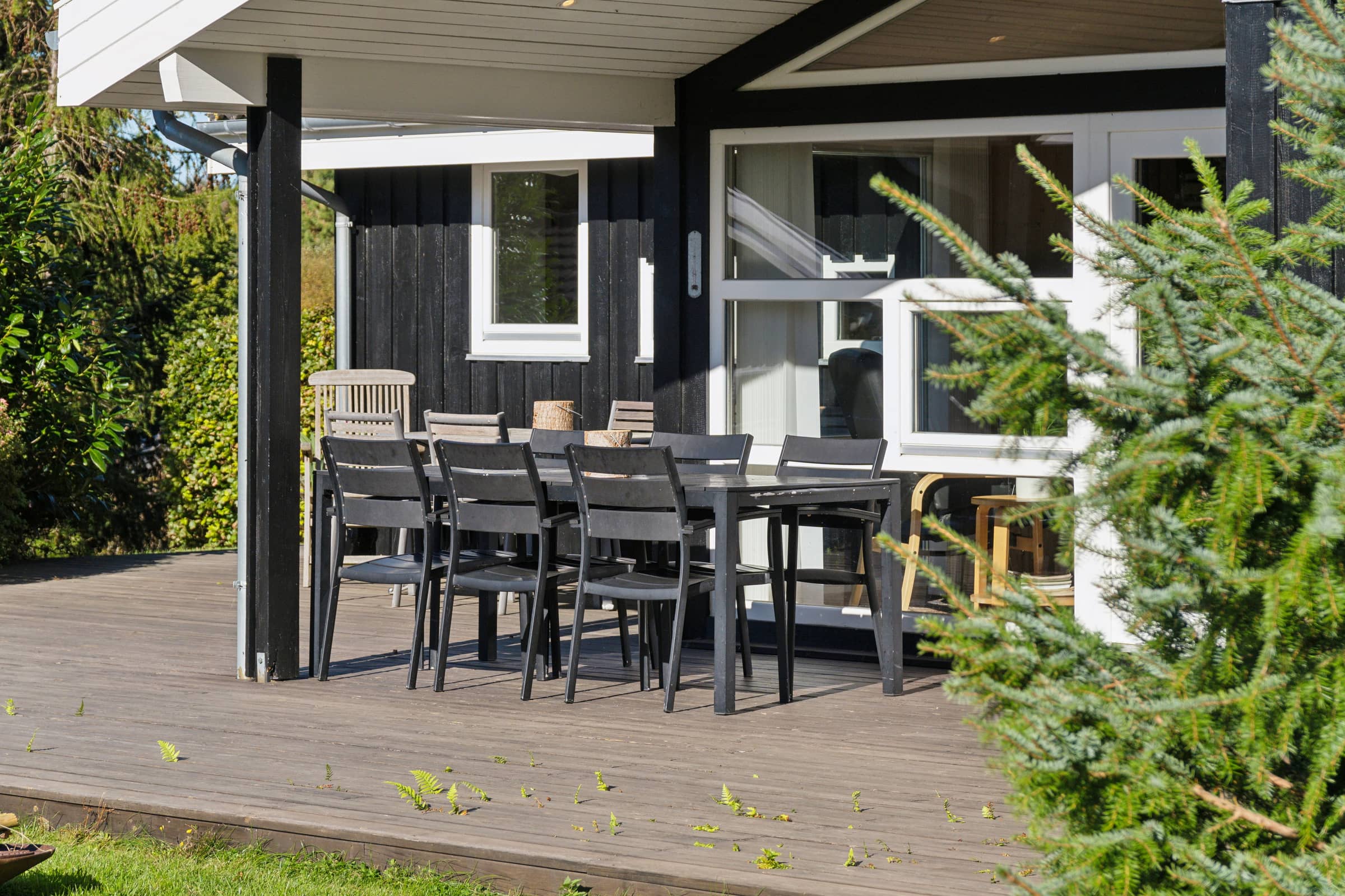 Lækkert 10 personers sommerhus med sauna og spa. billede 3