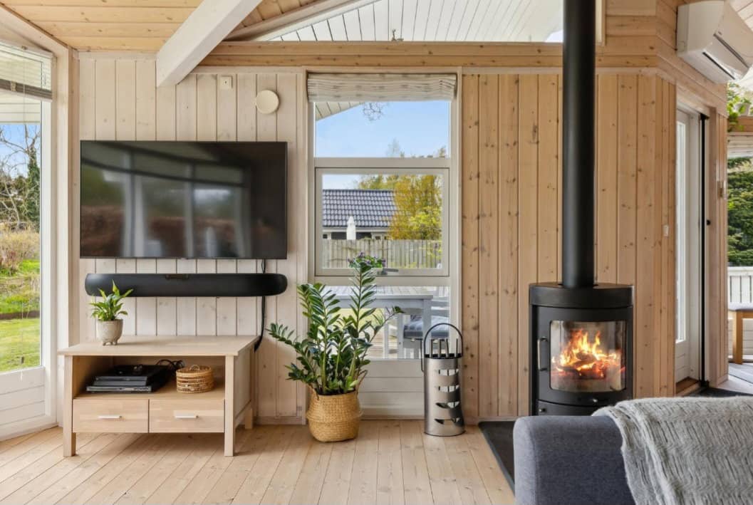 Hyggeligt og velholdt sommerhus billede 3