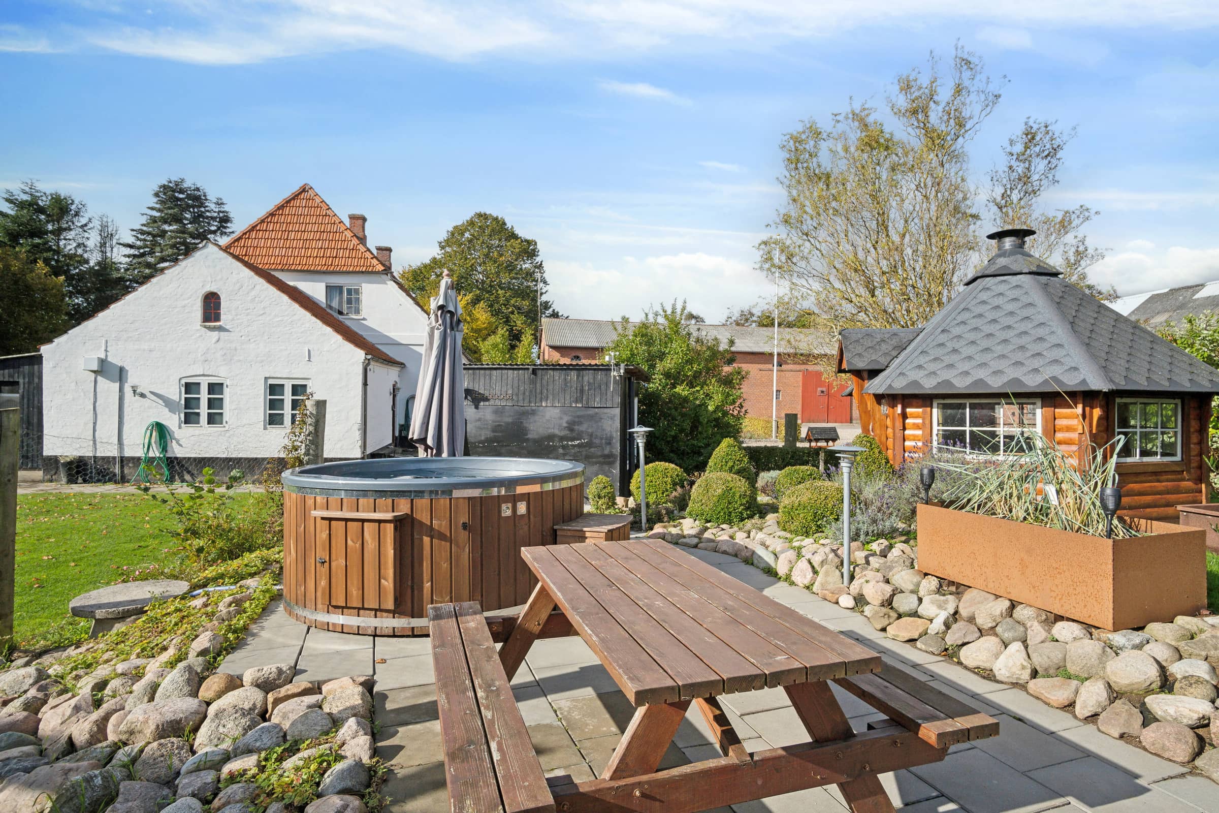 Landidyl med vildmarksbad, sauna og aktivitetsrum billede 3