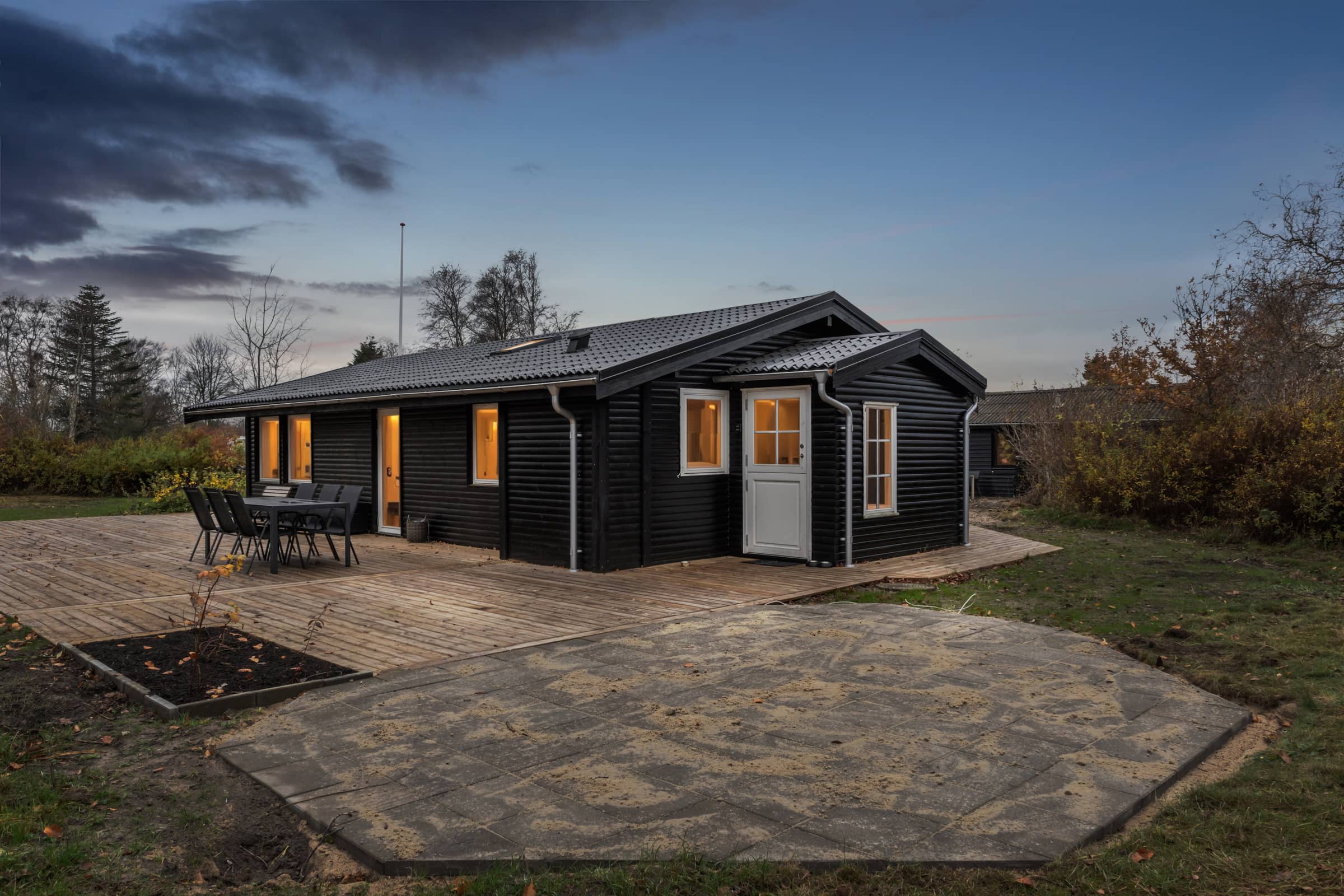 Hyggeligt sommerhus med god beliggenhed billede 3
