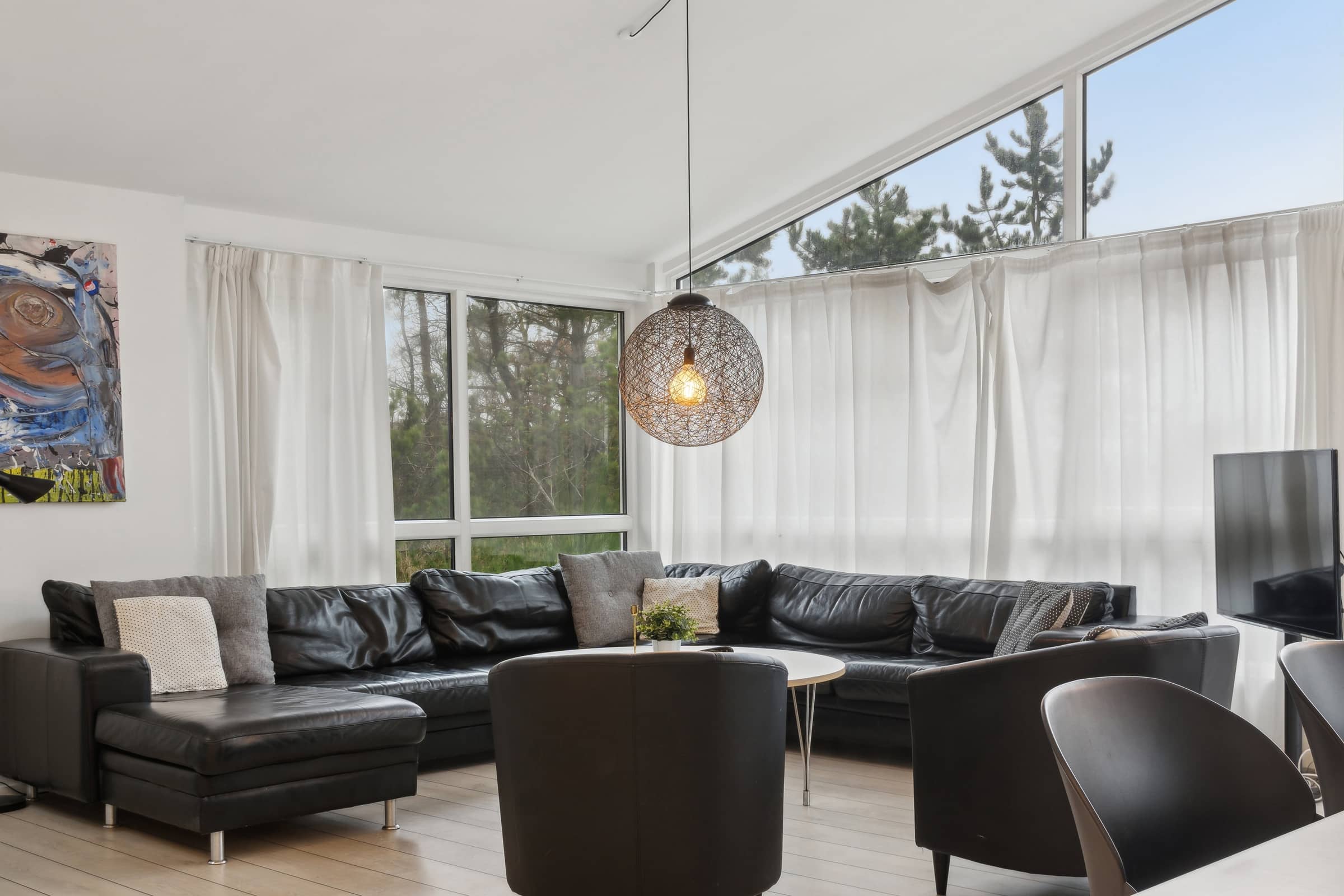 Dejligt sommerhus med havudsigt og pool billede 3