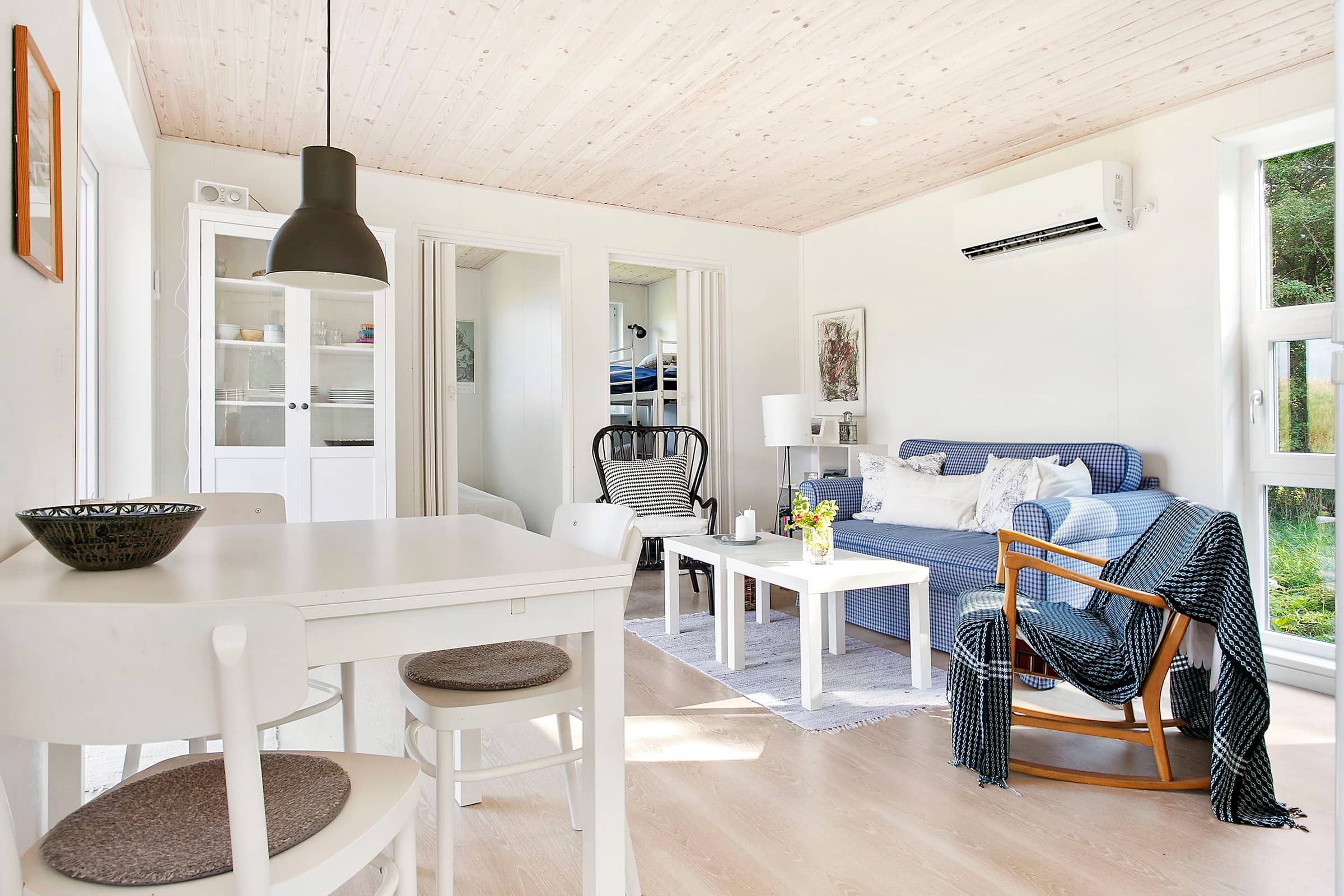Dejligt sommerhus tæt på vandet billede 3