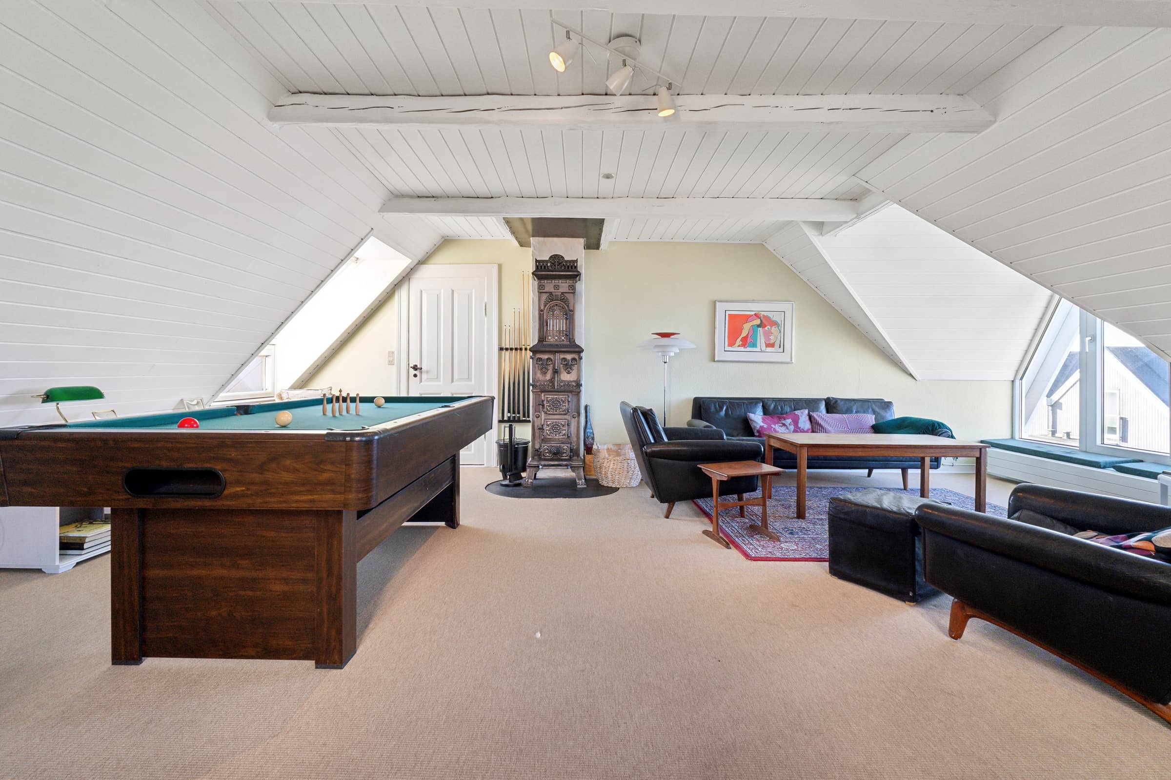 Sommerhus med udsigt over havn og hav billede 5