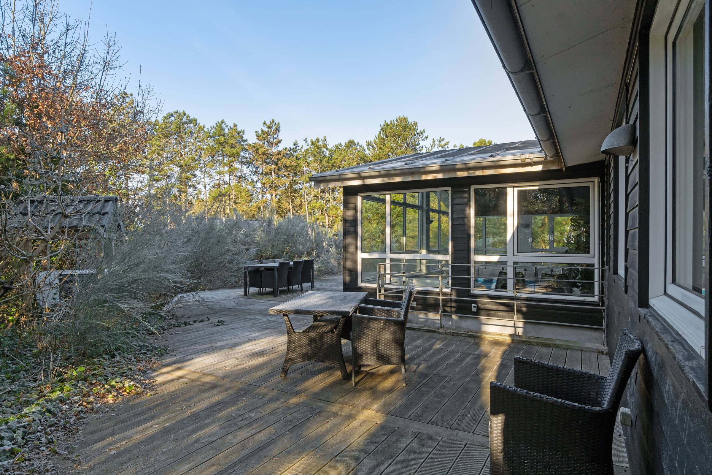 Dejligt sommerhus med havudsigt og pool billede 2