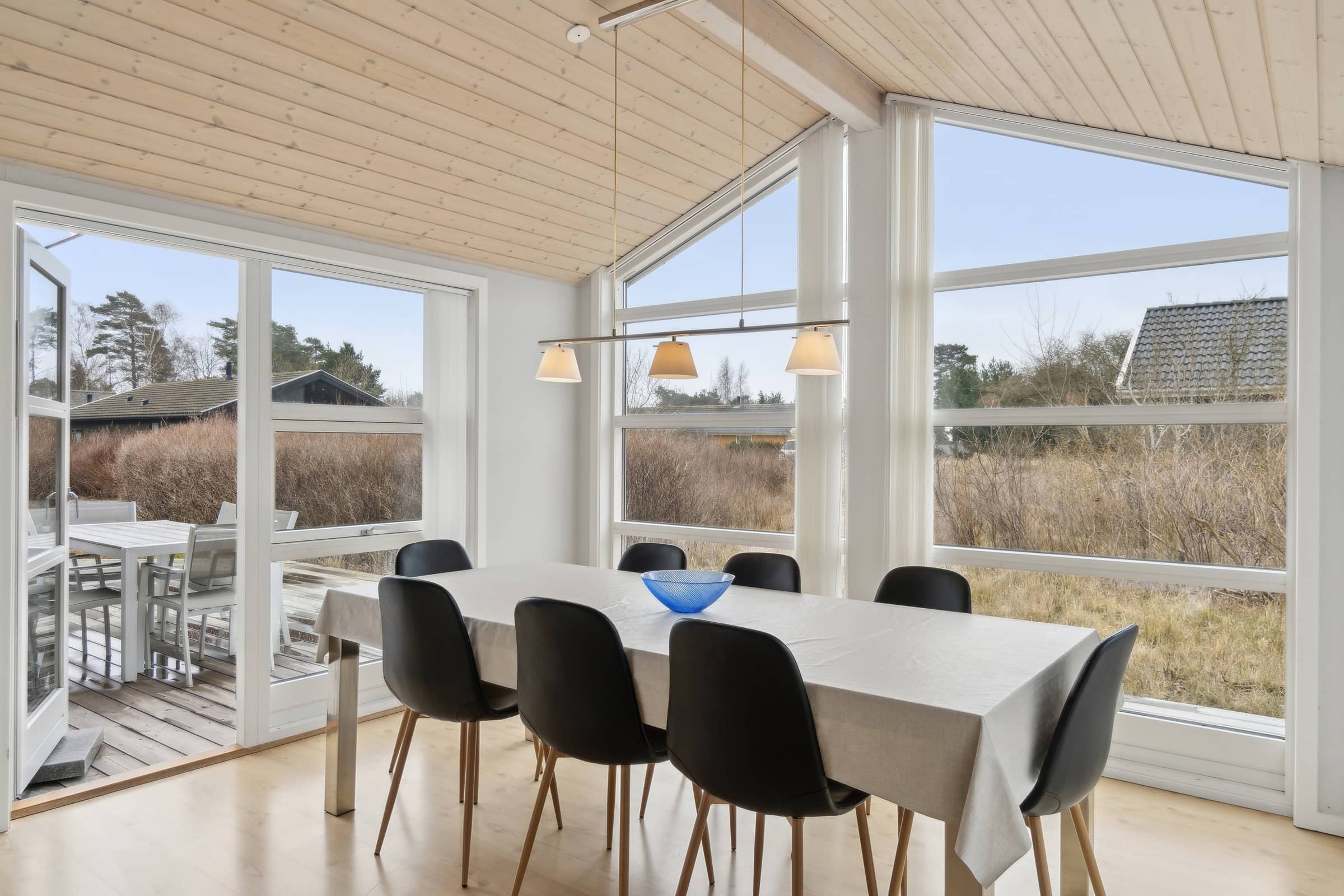 Lækkert sommerhus tæt på fantastisk badestrand billede 5