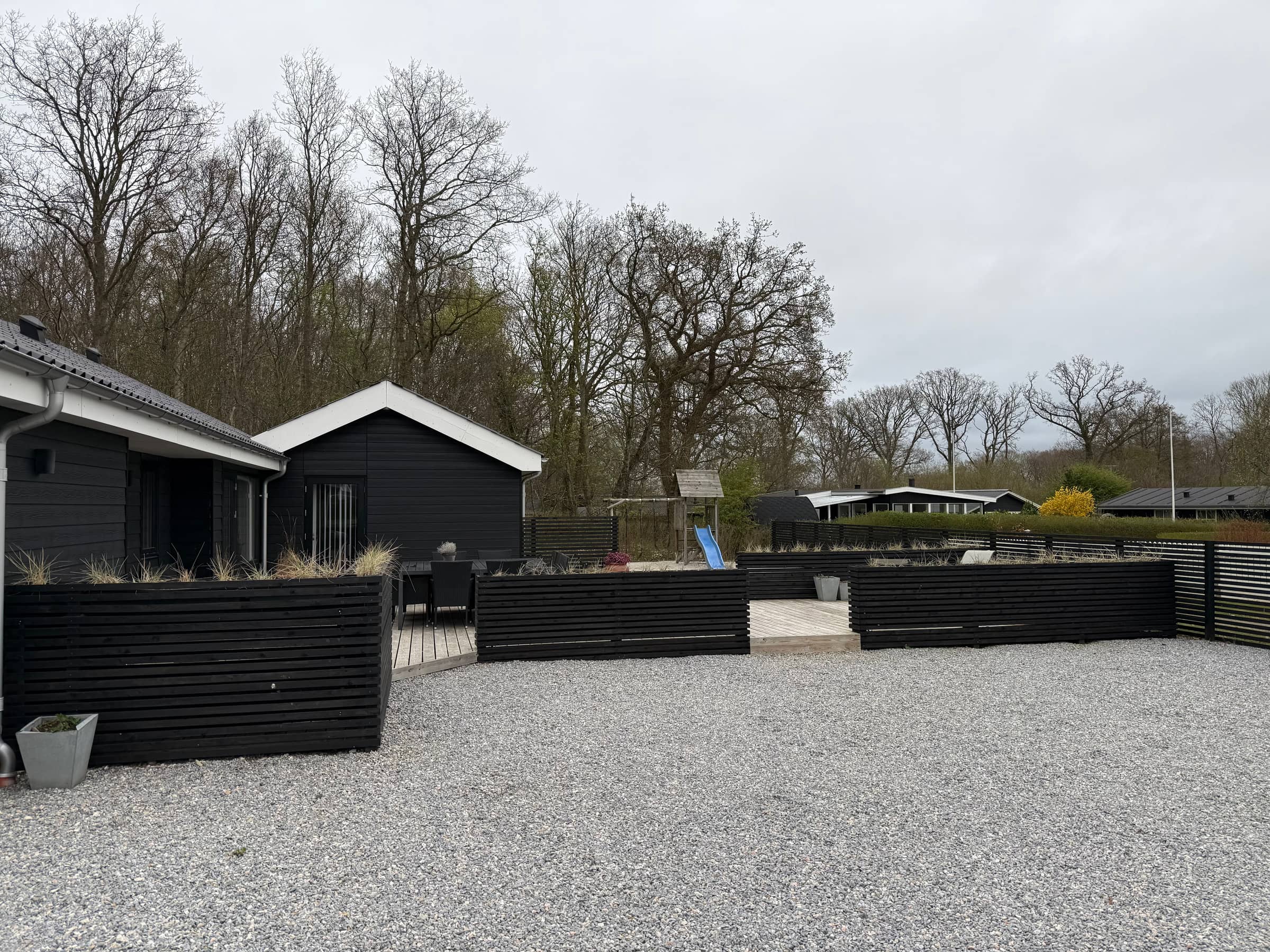 Flot og moderne sommerhus i Pøt med spa og sauna billede 2