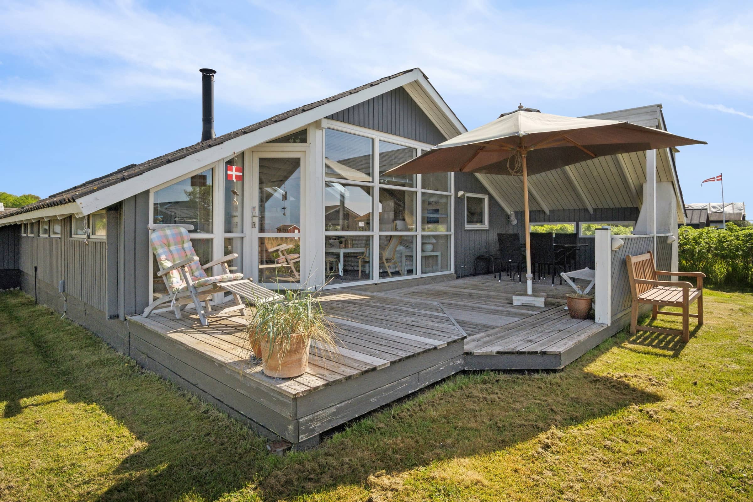 Hyggeligt sommerhus i Føns med udsigt over havet billede 3