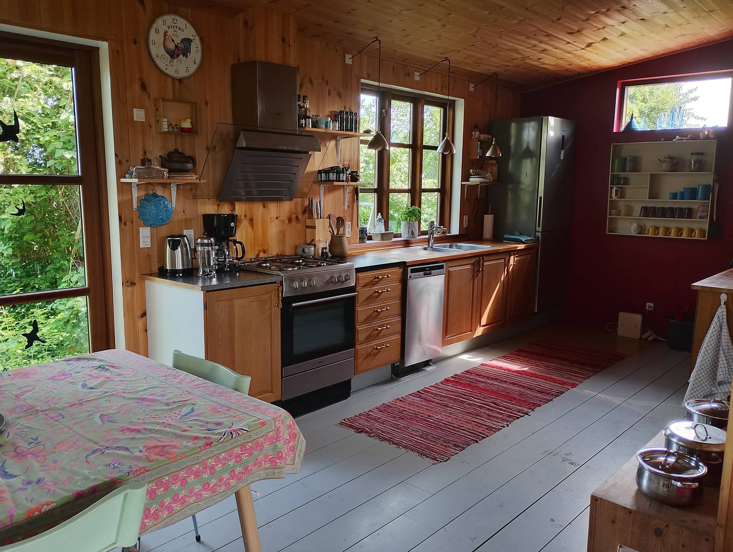 Roligt sommerhus med udsigt og nær fjordstier billede 5