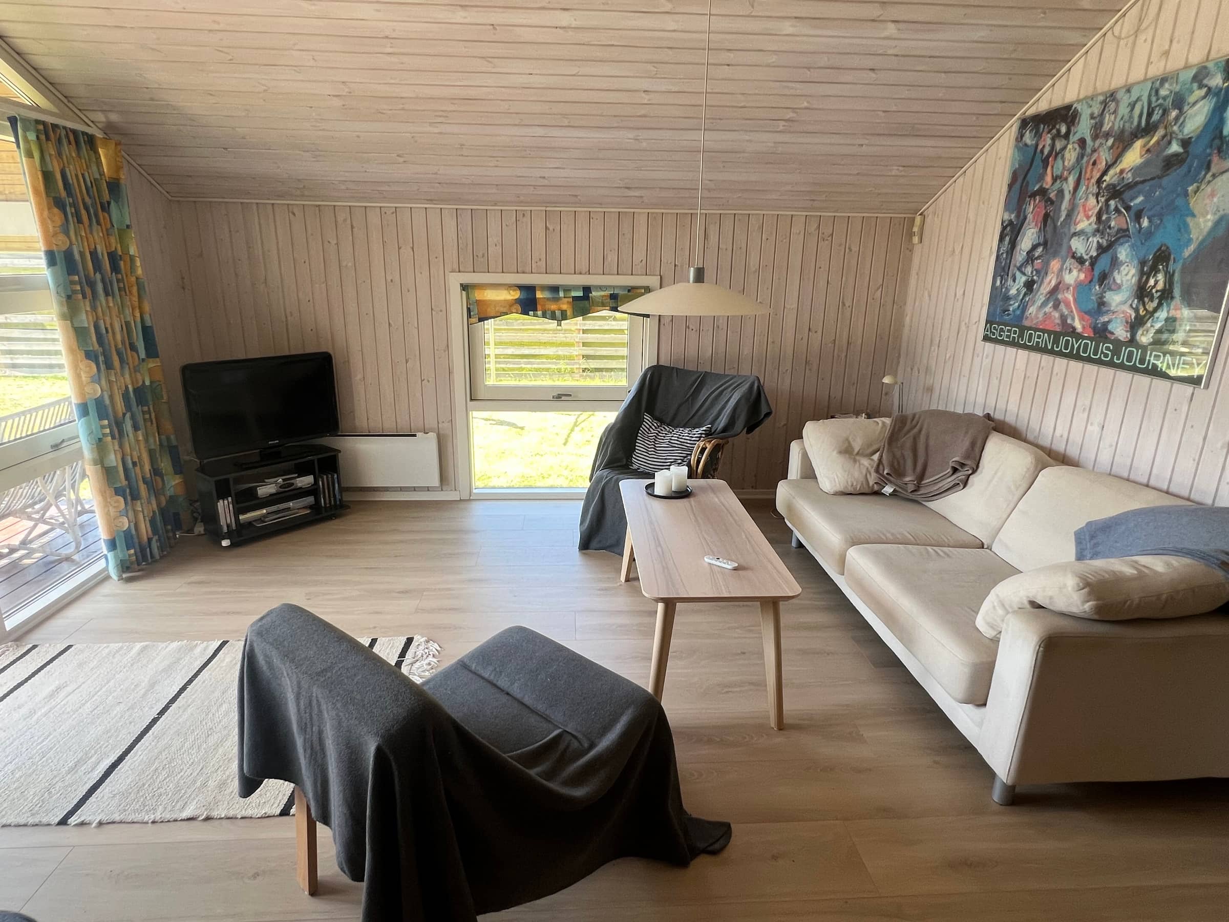 Moderne sommerhus med 200m til stranden   billede 5