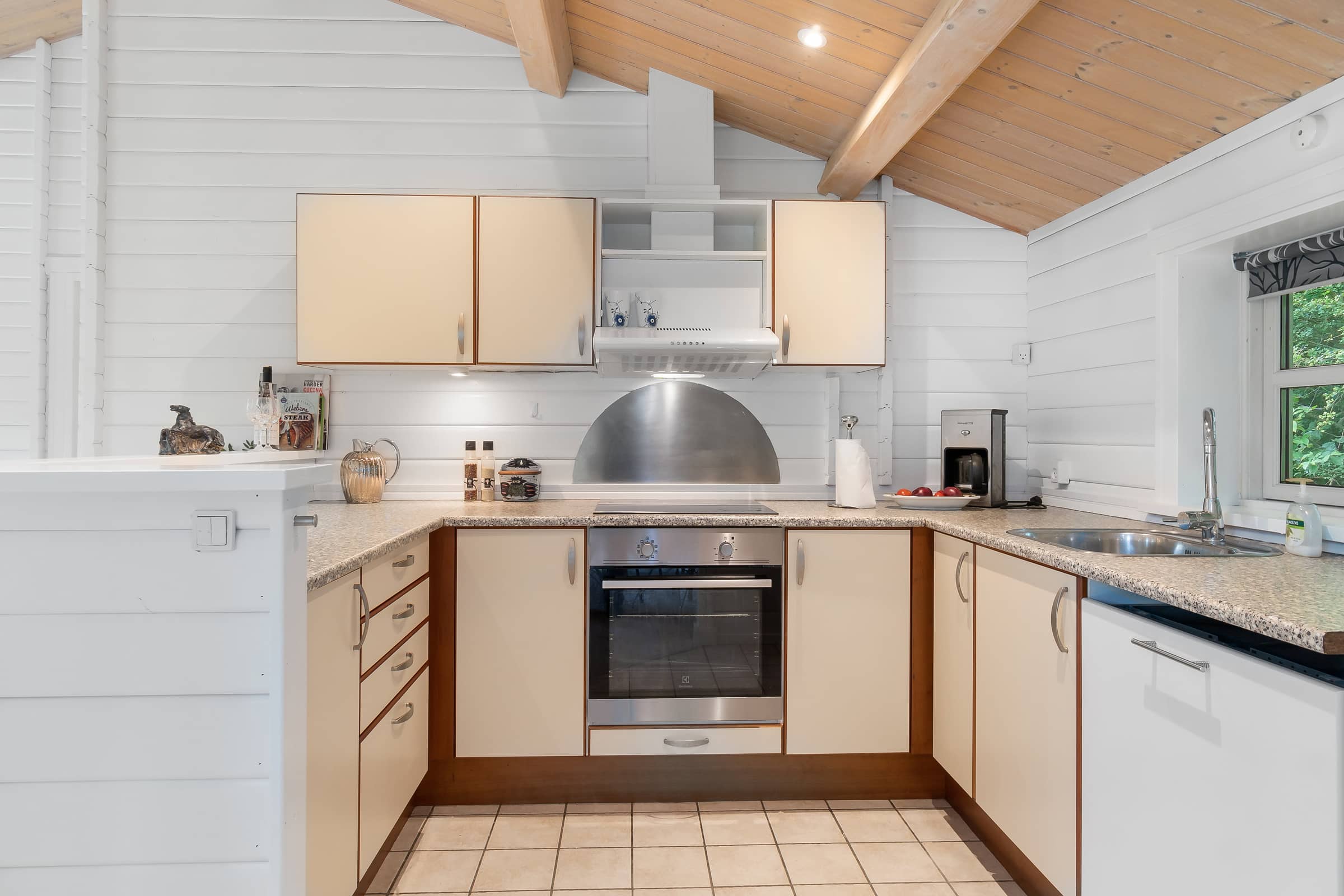 sommerhus med jacuzzi og sauna billede 5