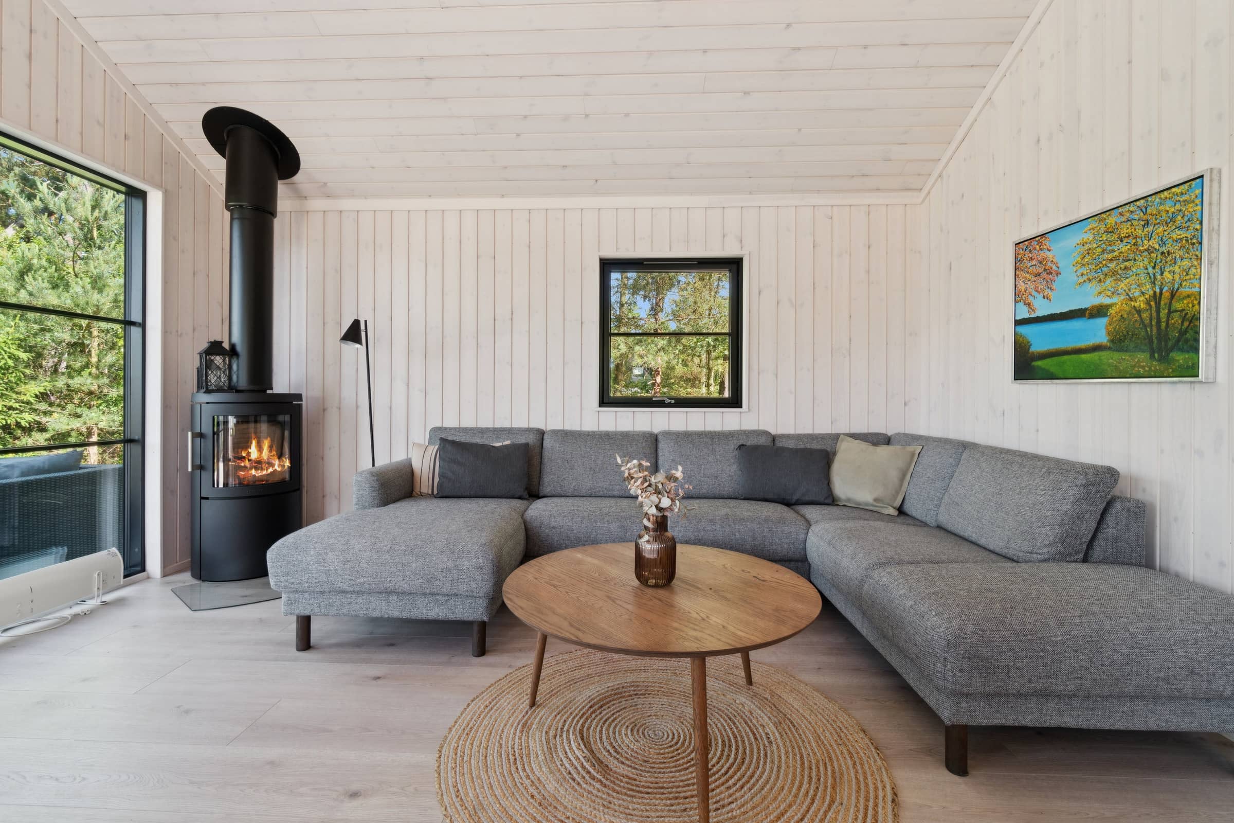 Moderne feriehus nær strand og skøn natur billede 3