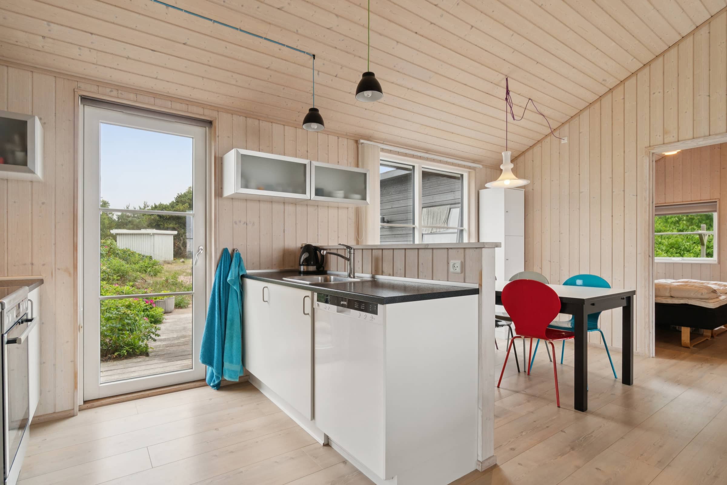 Idyllisk sommerhus direkte til Balka stranden billede 5