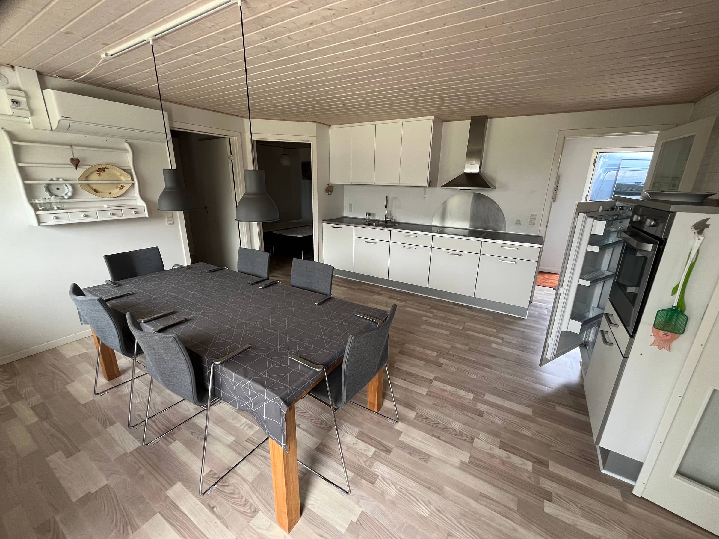 Hyggeligt sommerhus tæt på stranden billede 2