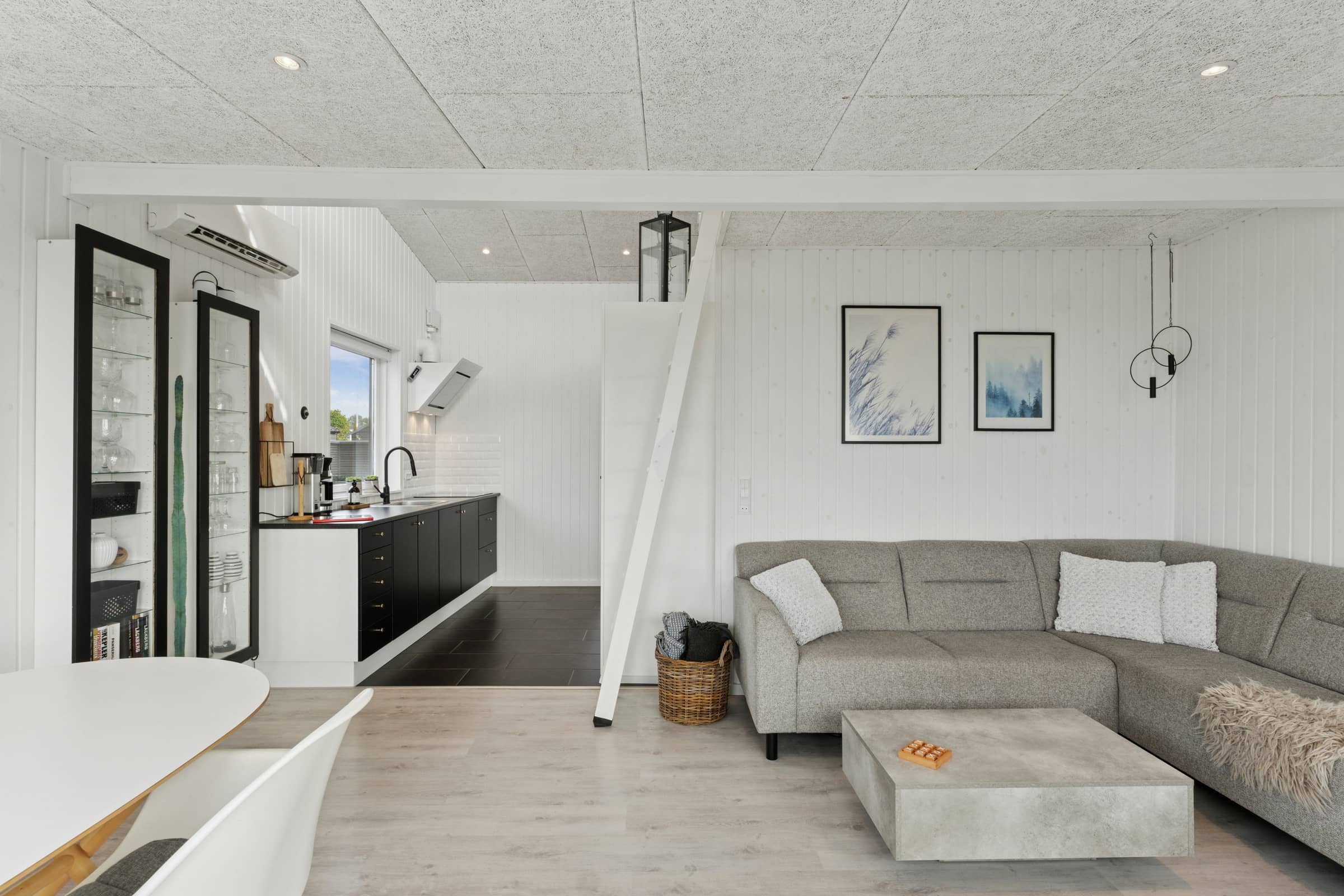 Dejligt feriehus med havudsigt billede 4