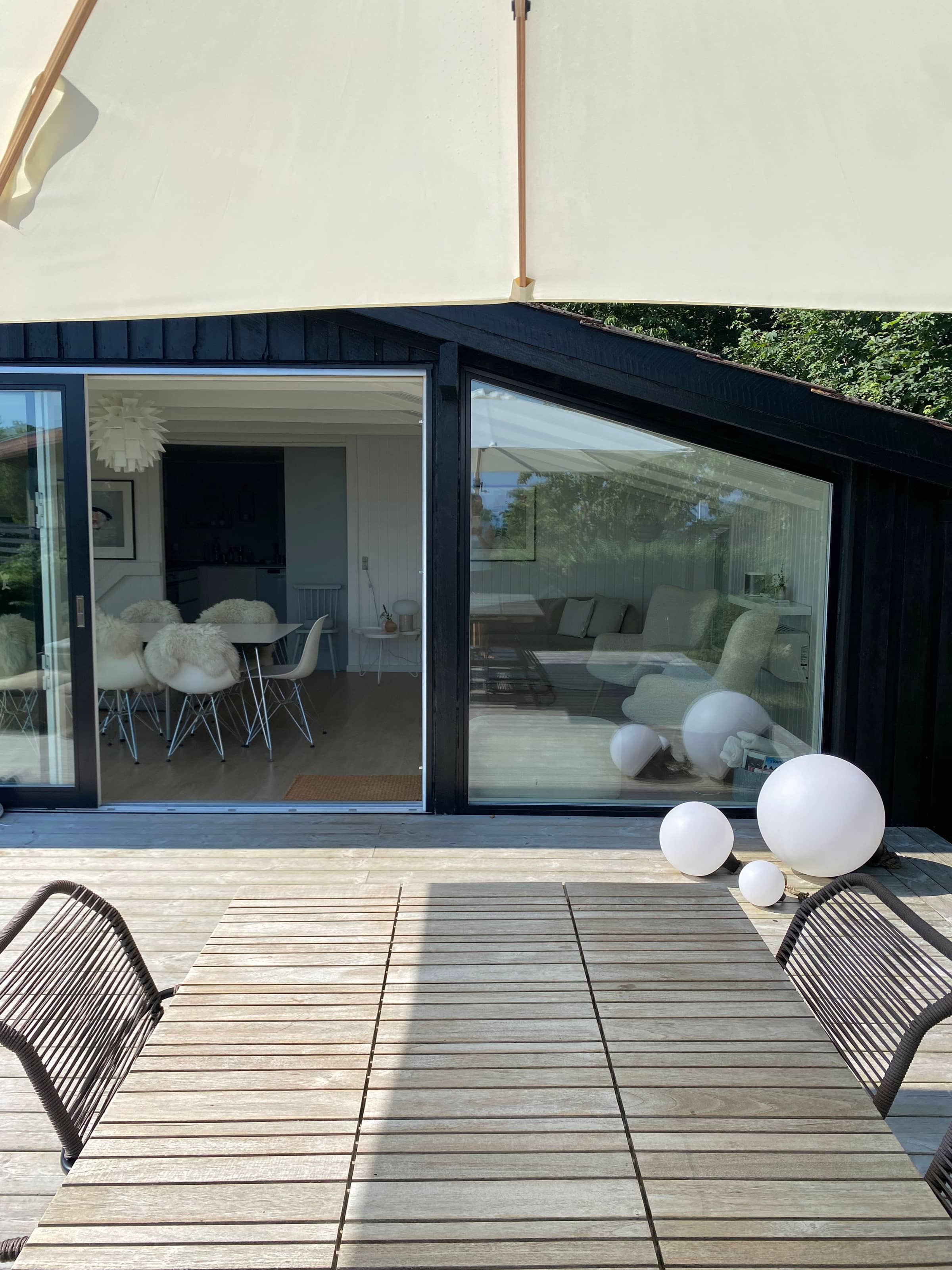 Sommerhus nær vandkanten på eventyrlige Bornholm billede 3