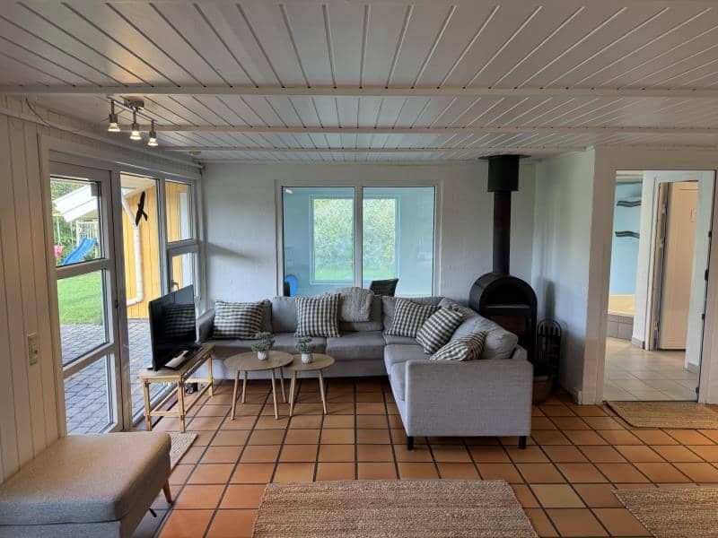 Familievenligt poolhus tæt på Marielyst Strand billede 4