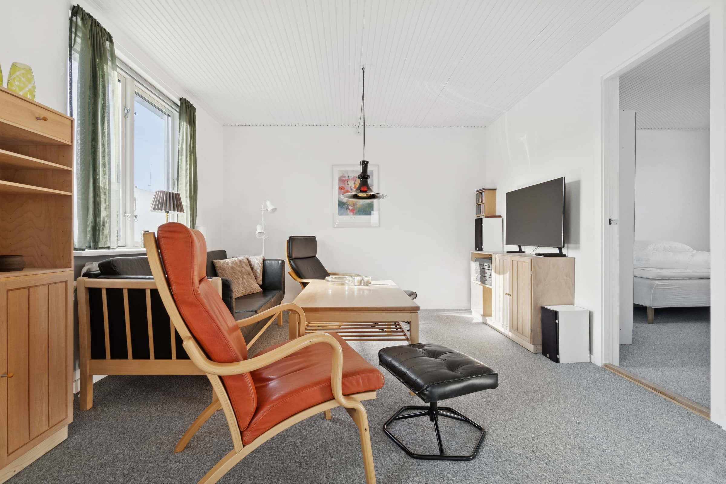 Centraltbeliggende byhus med havn- og havudsigt. billede 4