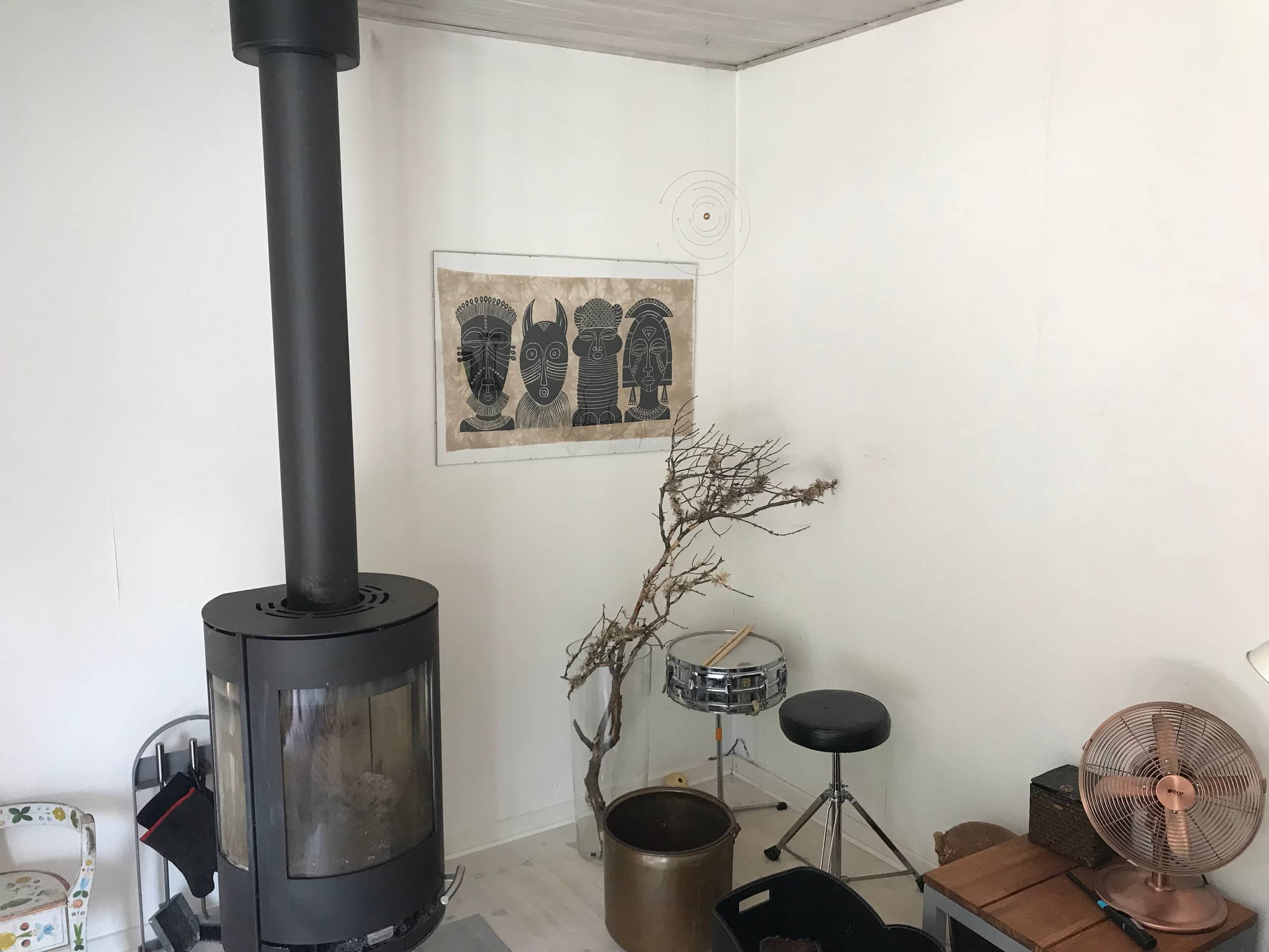 Hyggeligt sommerhus med skøn terrasse billede 3