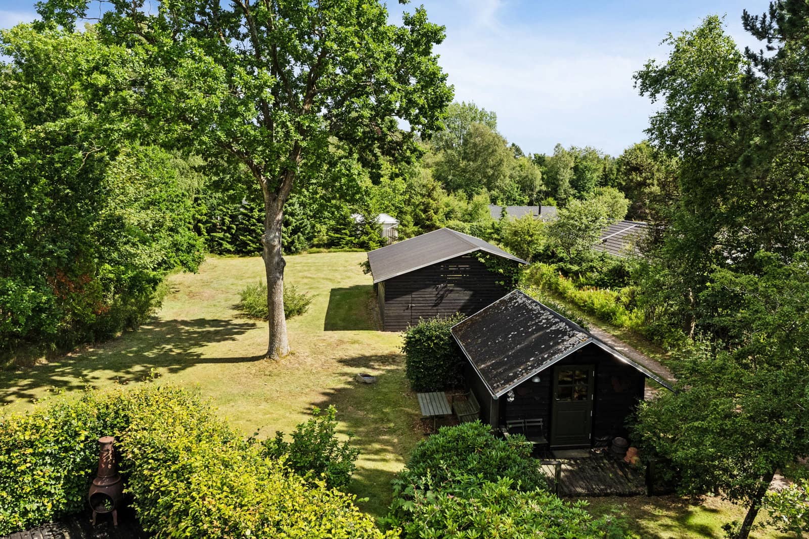 Idyllisk sommerhus med sauna og pejs nær strand billede 2