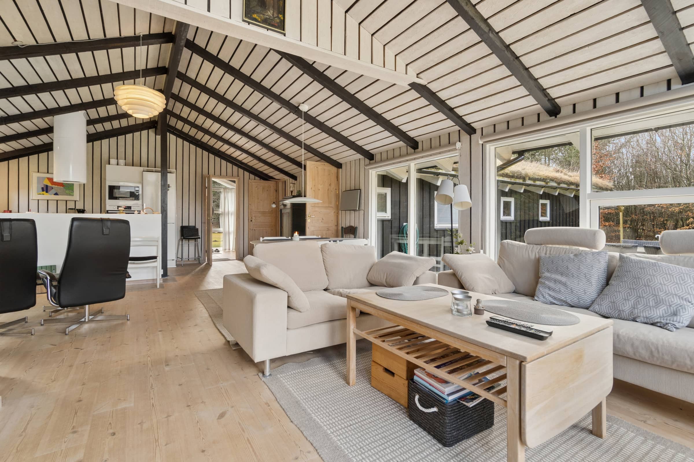 Dejligt sommerhus med spa, sauna og ro billede 5