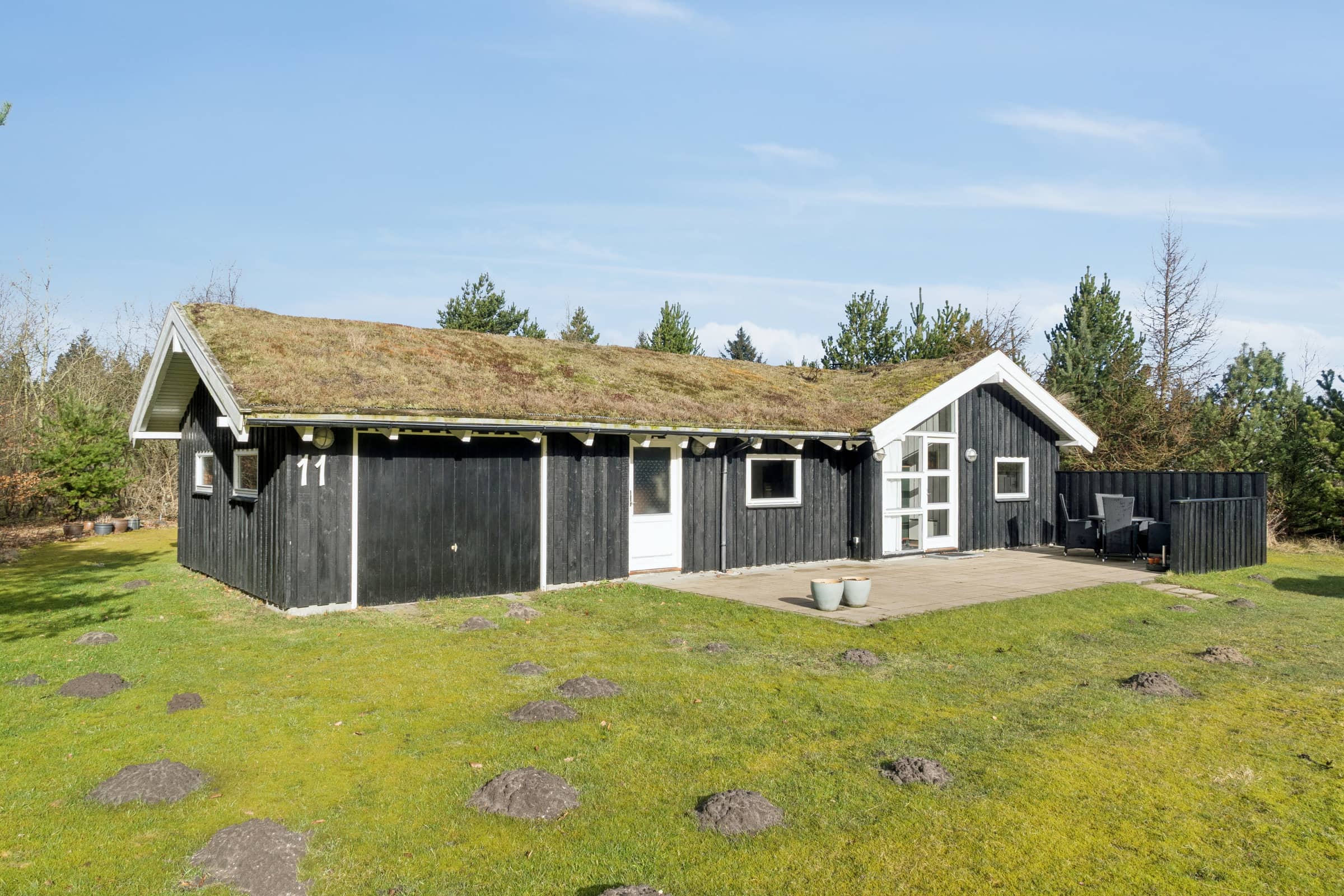 Dejligt sommerhus med spa, sauna og ro billede 3