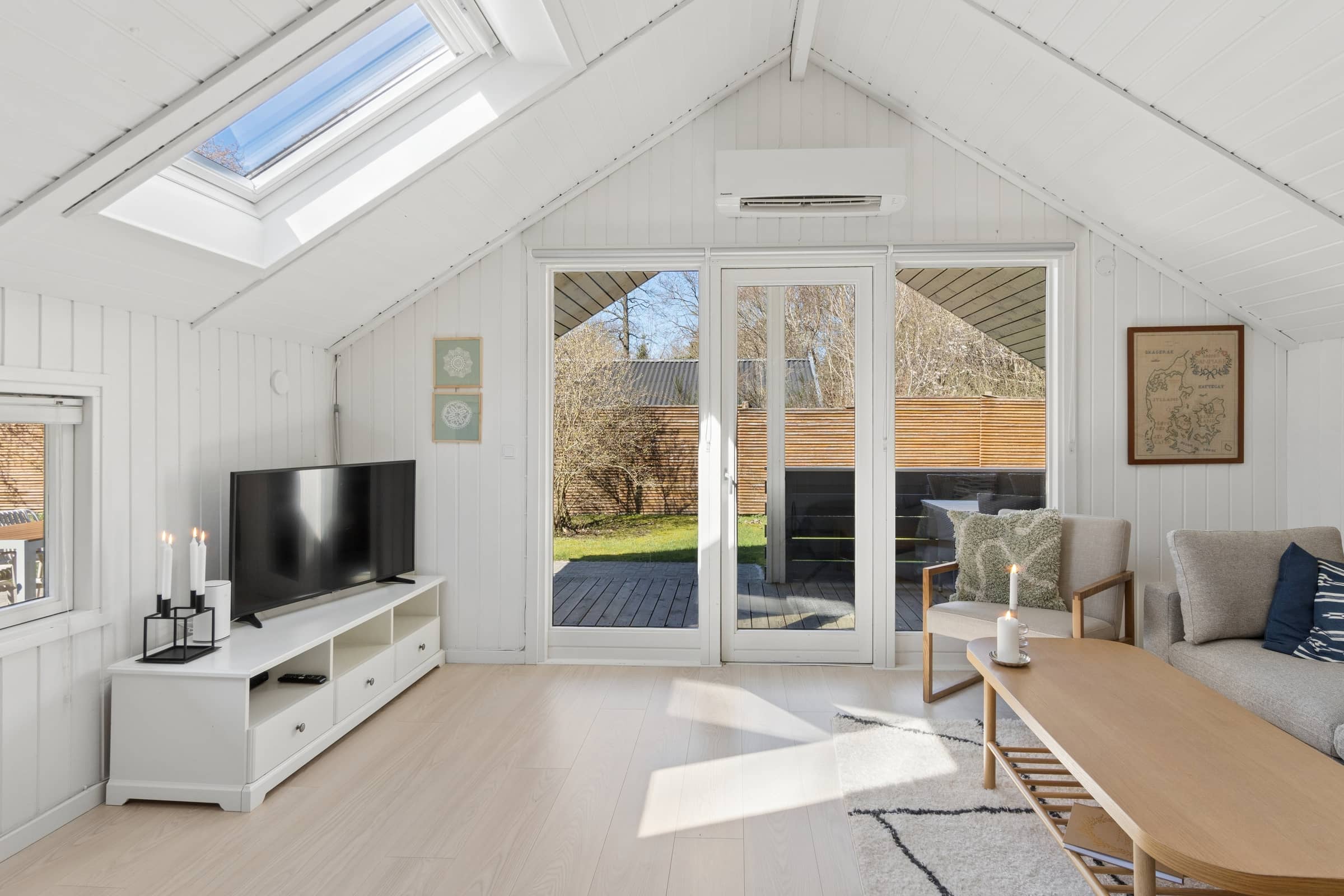 Dejligt sommerhus -tæt på skøn strand billede 3