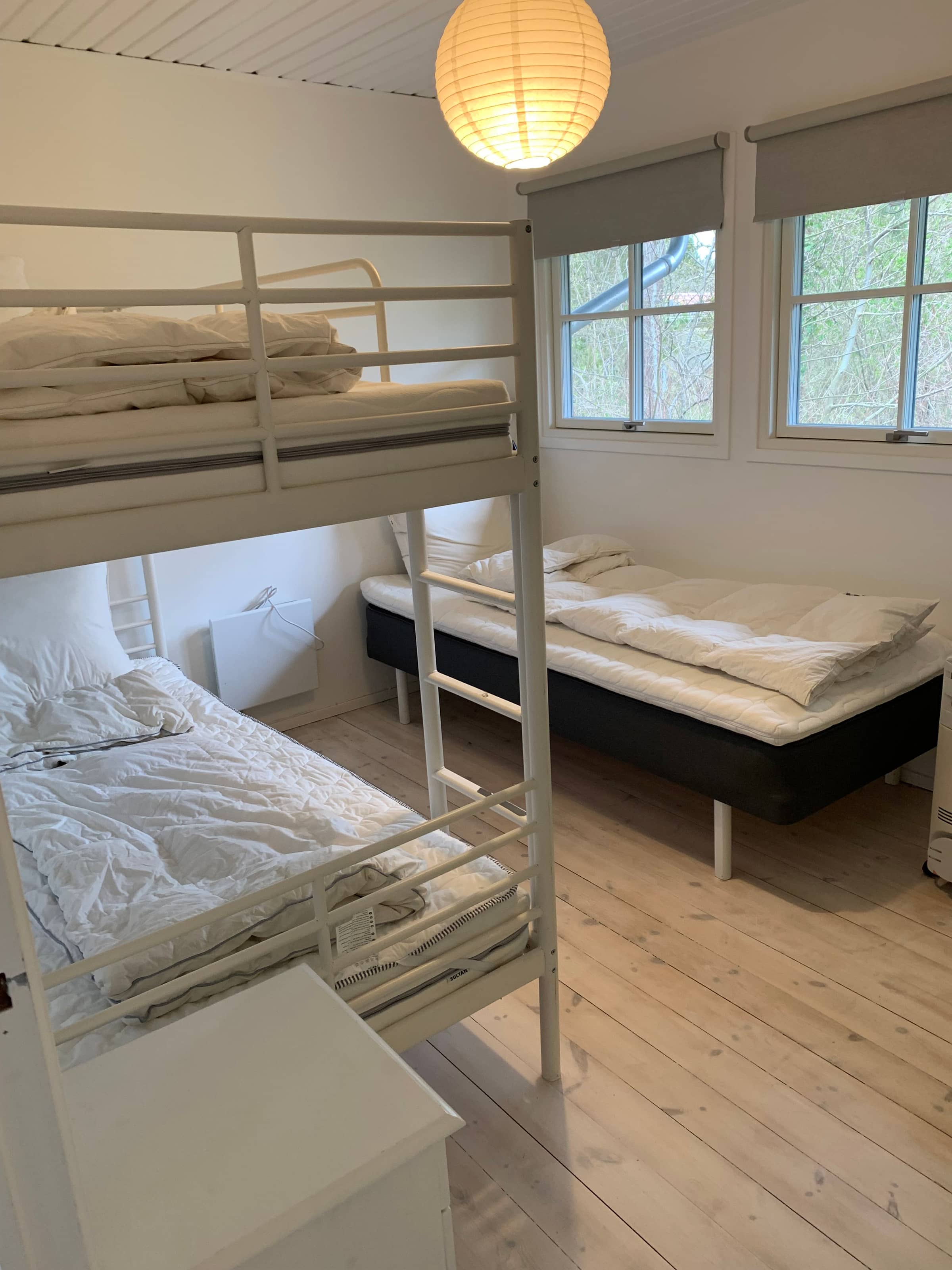Charmerende sommerhus ved eftertragtede Tisvilde billede 5