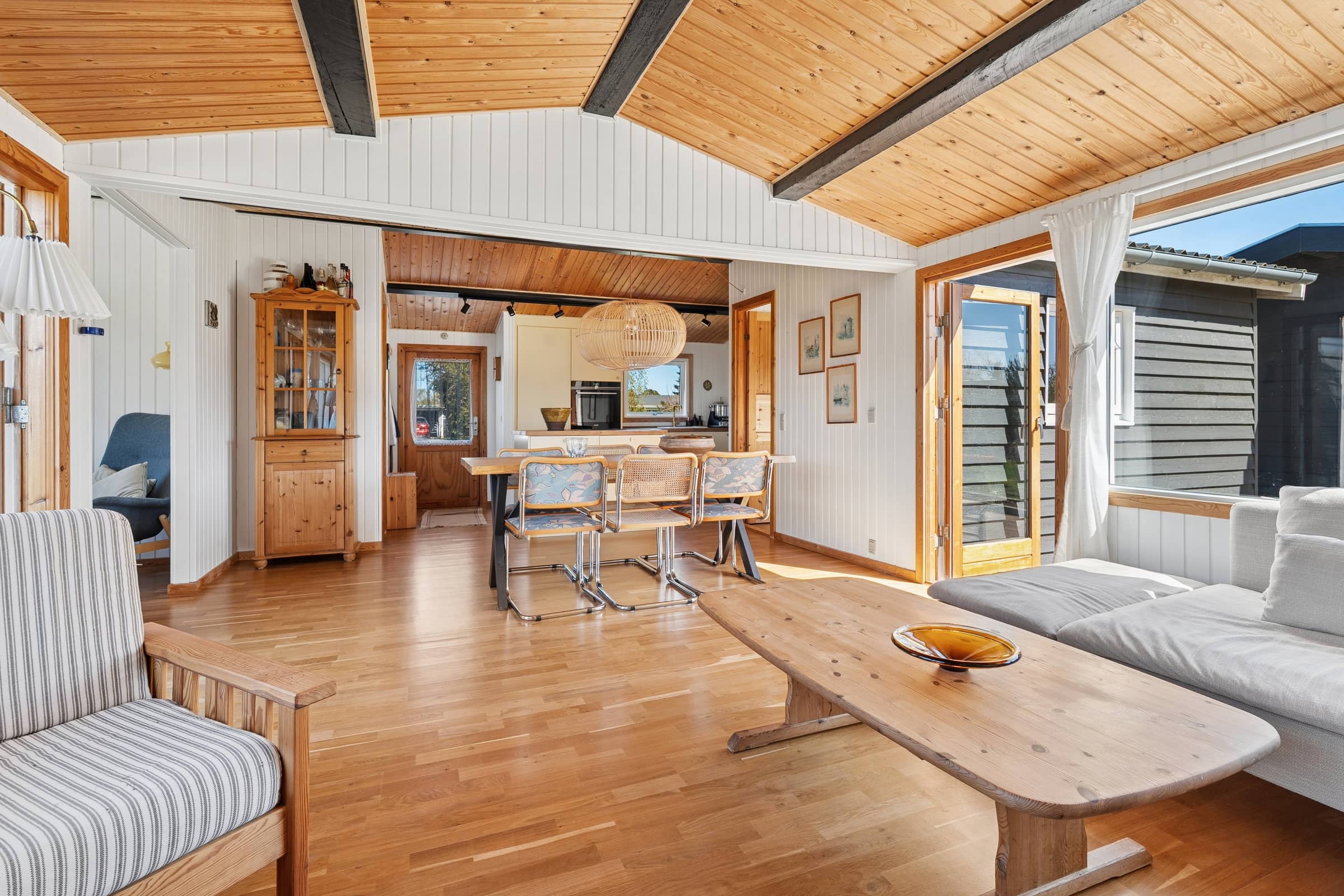 Hyggeligt sommerhus nær strand og oplevelser billede 4