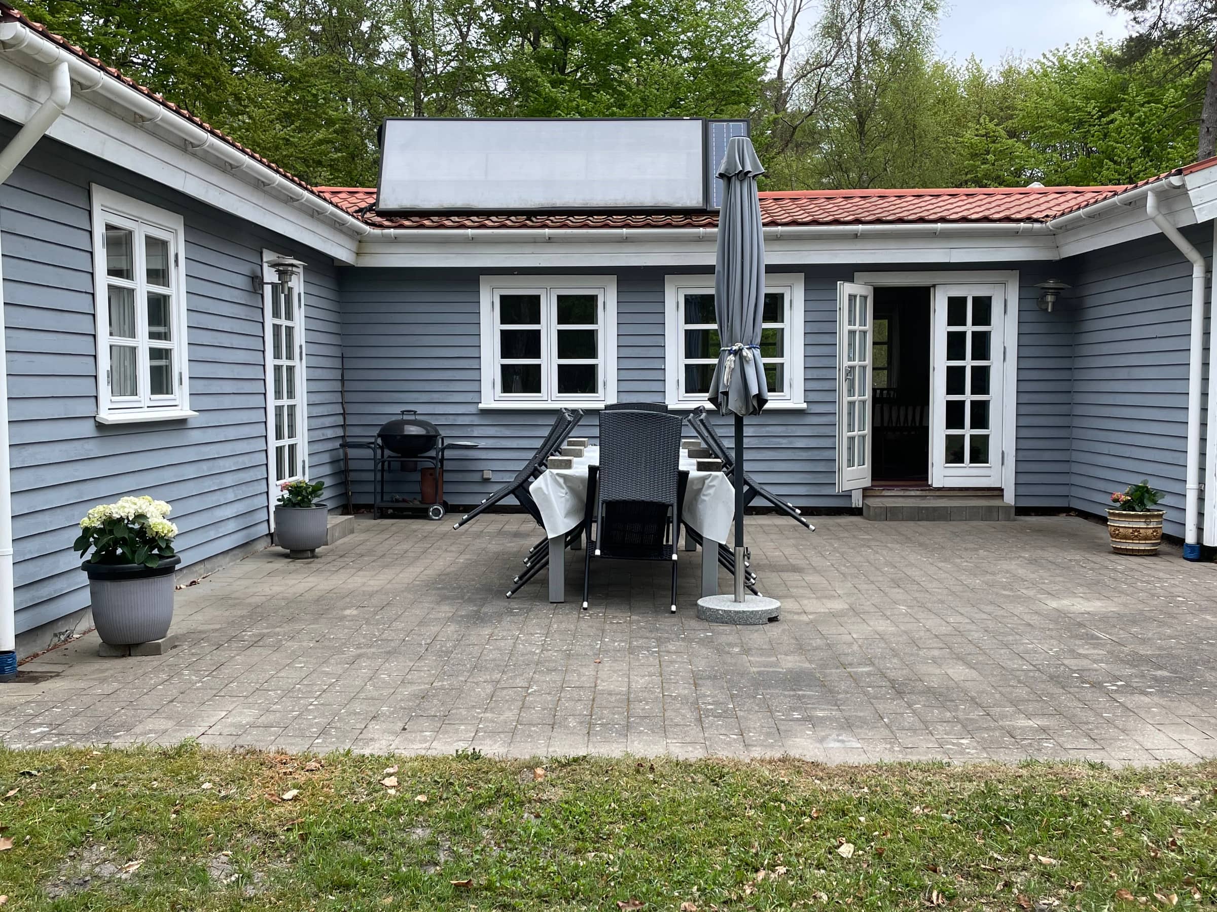 Feriehus i gå-afstand til indkøb og restaurant billede 4