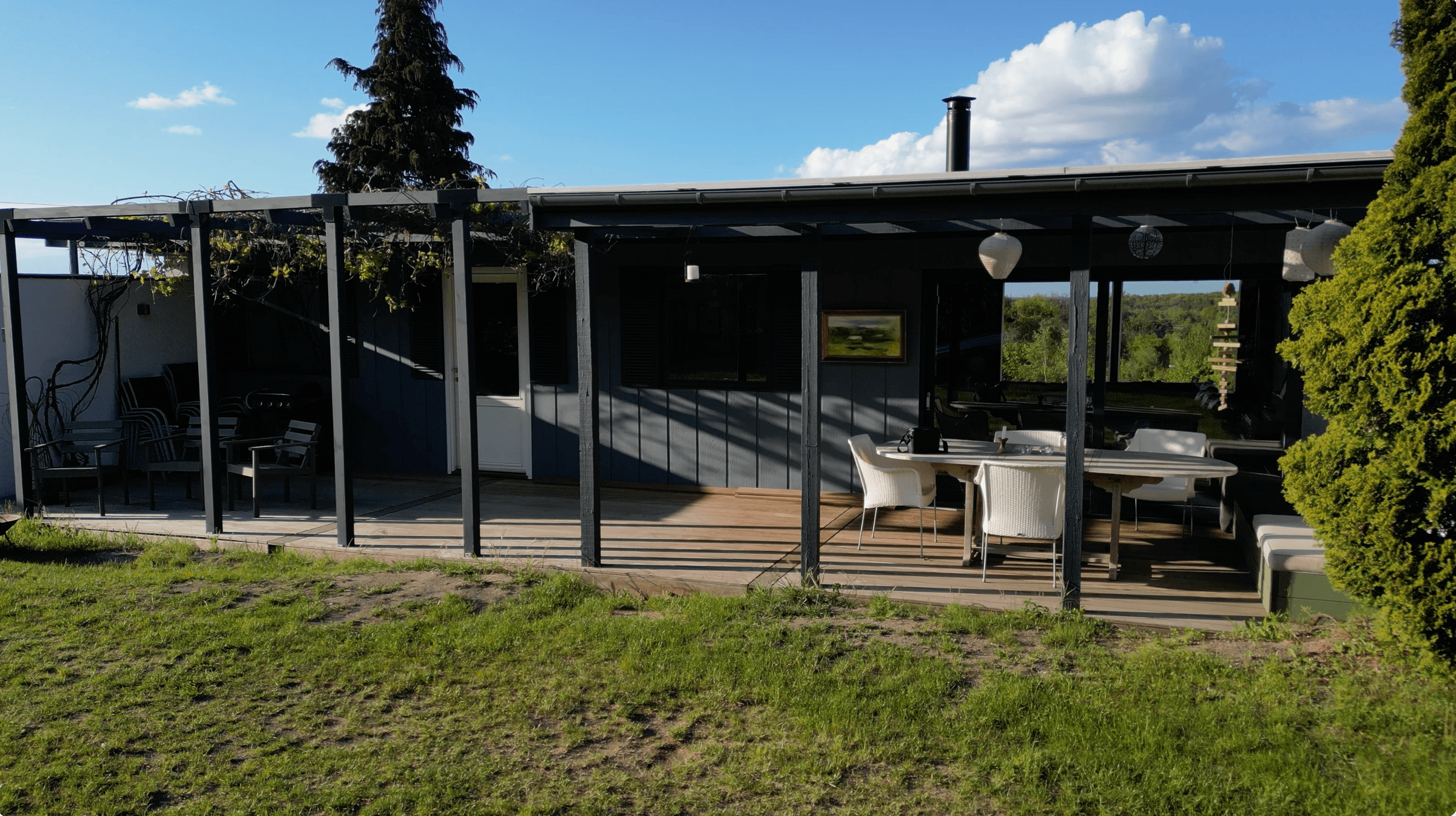 Fantastisk udsigt og ro i hyggeligt sommerhus billede 4