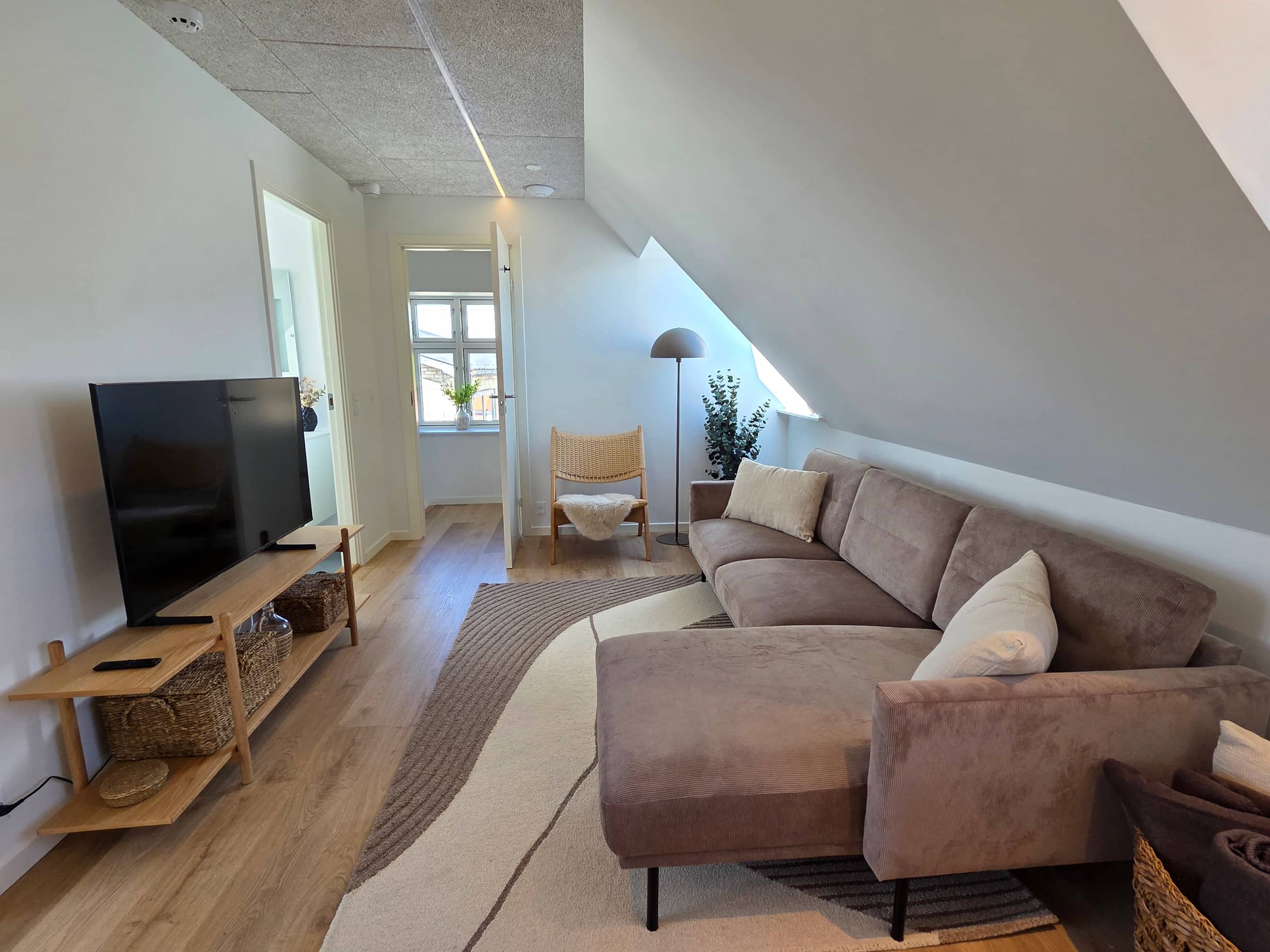 Lys og moderne ferielejlighed på Samsø billede 2