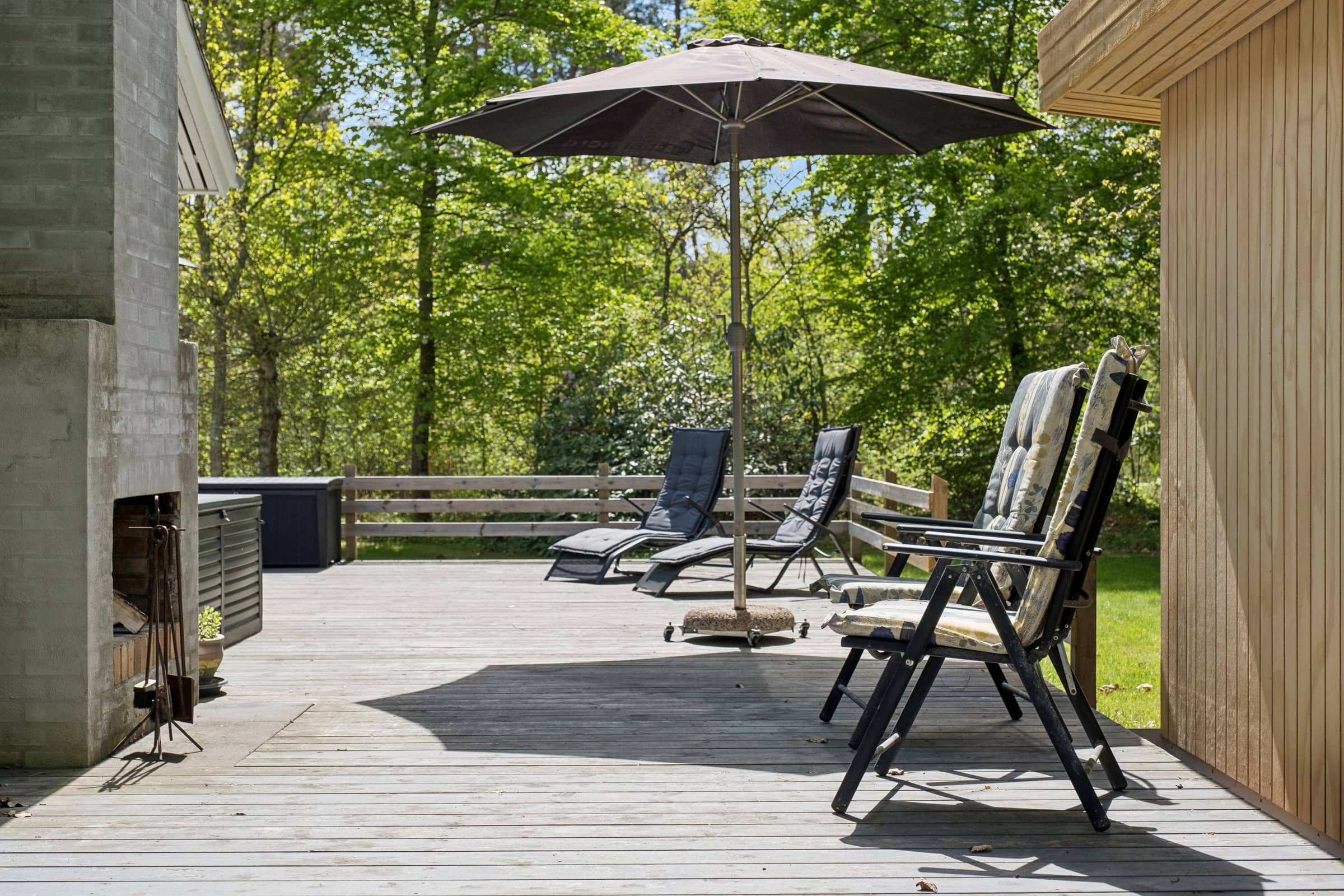 Dejligt feriehus midt i naturen.  billede 2